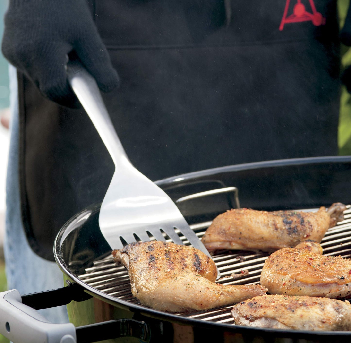 Weber Stainless Steel Style 2‑Piece Barbecue Tool Set – Spatula & Hands‑Free Locking Tongs with Textured Easy‑Grip Handles, BBQ Grilling