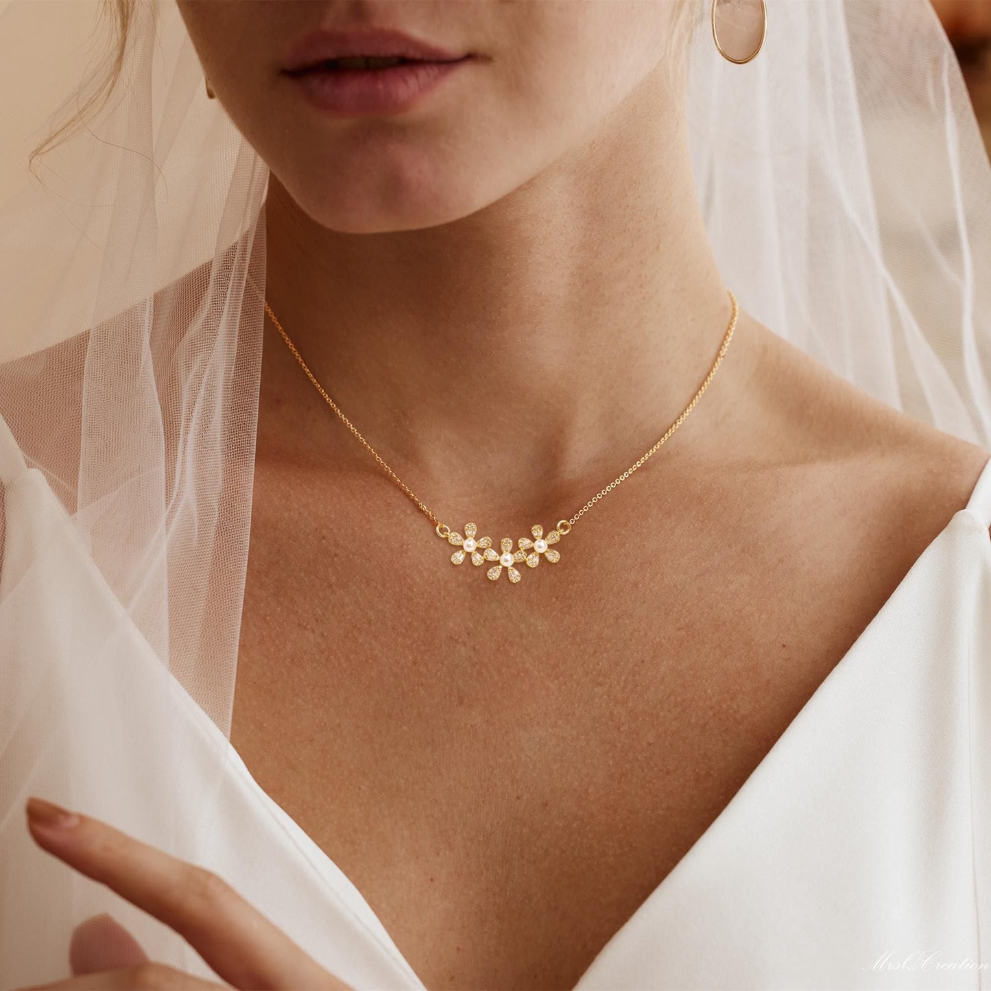 JOBICY Gold Pearl Necklaces for Women: Trendy, Flower Pearl Drop Pendant Necklace, 14k Gold Plated, Simple Choker, Perfect for Brides, Prom, Weddings & Gifts