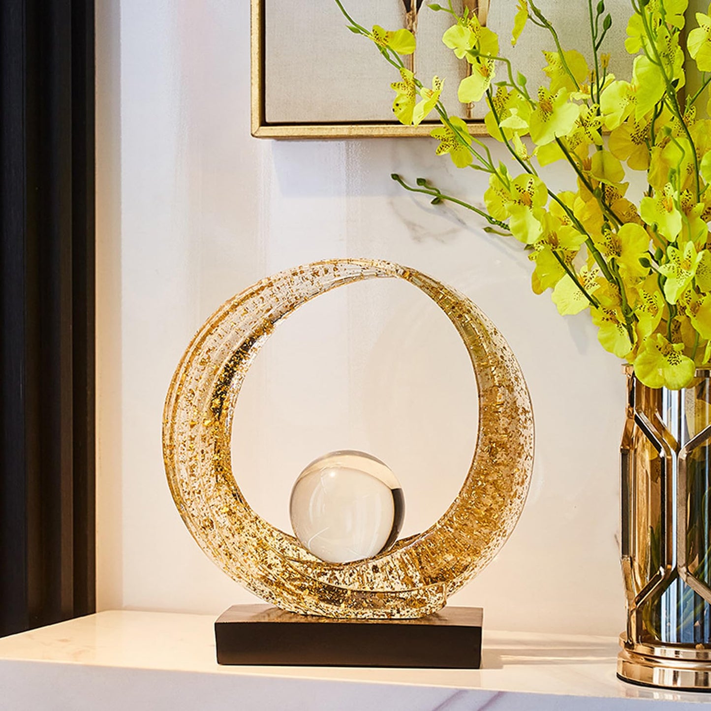 XYQXYQ Golden Wave Resin Origami Statue Modern Abstract Home Decoration Emphasizes Abstract Office Desk Center Art Statue Table Family Bedroom Living Room Golden Stripe Decoration (A-White Gold)