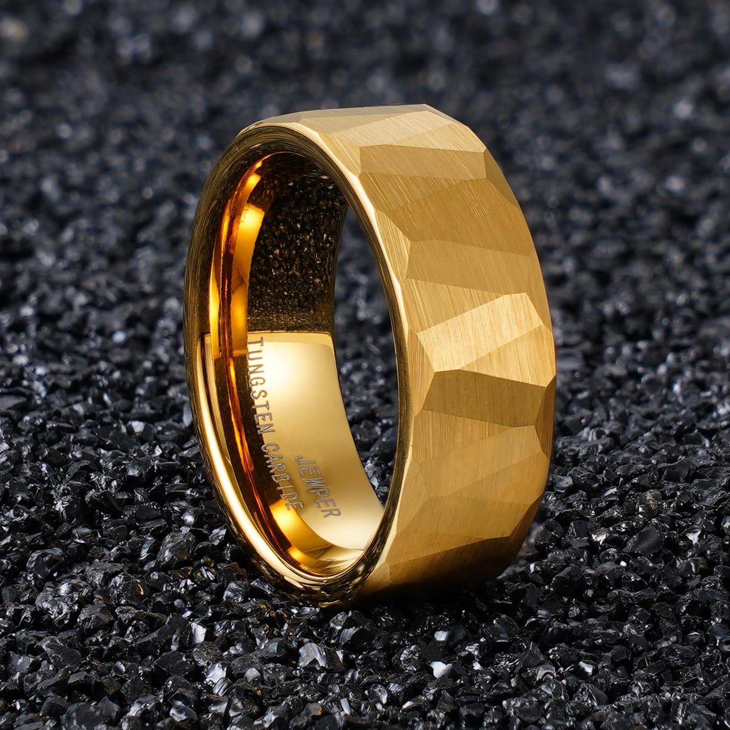 JEWPER 6MM 8mm Black/silver/gold Tungsten Rings for Men Womens Couple Fashion Jewelry Promise Engagement Wedding Band Hammered Inner ring inlaid with olive wood Carbide Polished Edge Comfort Fit