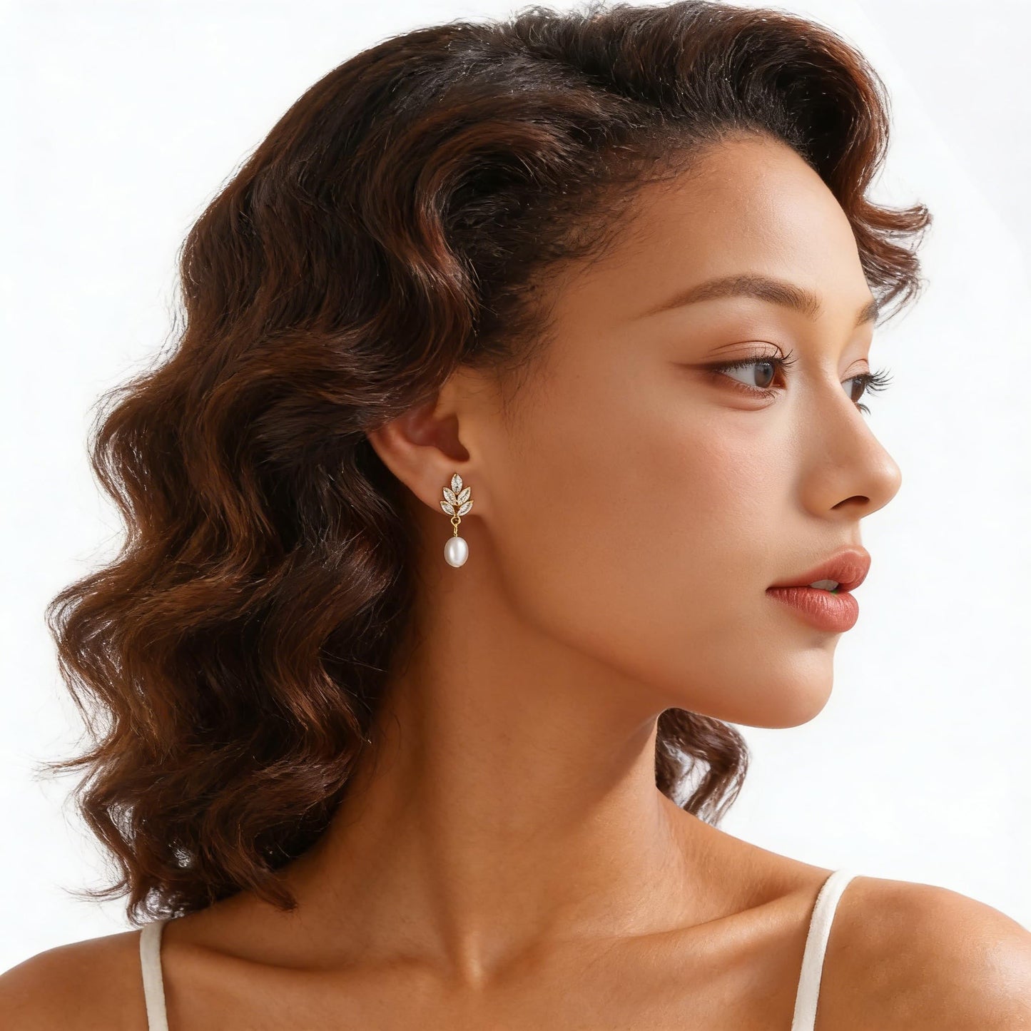 Solistra Pearl Earrings for Women Dainty Diamond Pearl Drop Dangle Earrings 14k Gold Plated for Weddings Gifts Bridesmaid Gifts