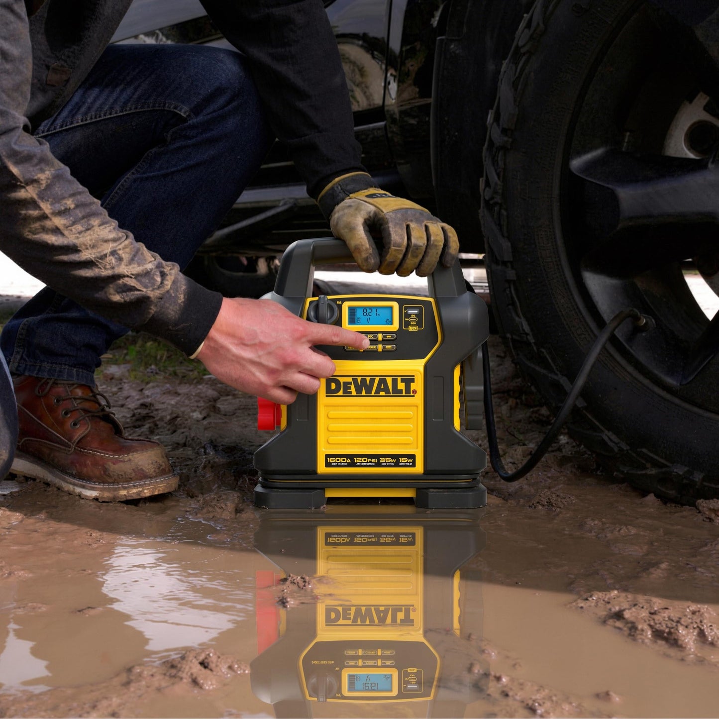 DEWALT DXAEJ14 Digital Portable Power Station Jump Starter - 1600 Peak Amps with 120 PSI Compressor for Tires, Sports Equipment & Bikes, 15W USB-A and 25W USB-C Power