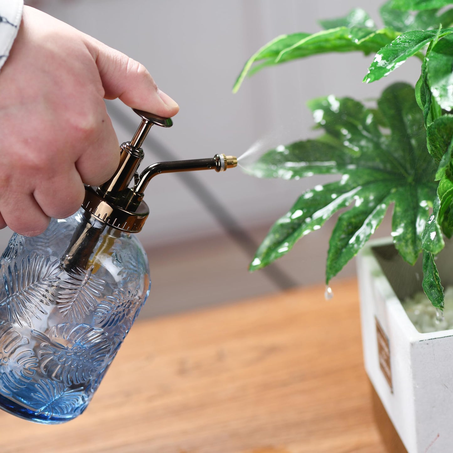 SDlumeiy 11.8 Ounce Glass Plant Spray Bottle, Glass Leaf Print One Handed Watering Can with Antique Brass Plastic One Handed Top Pump, 7.6 Inch Tall Indoor and Outdoor Plant Small Spray Bottle (Blue)