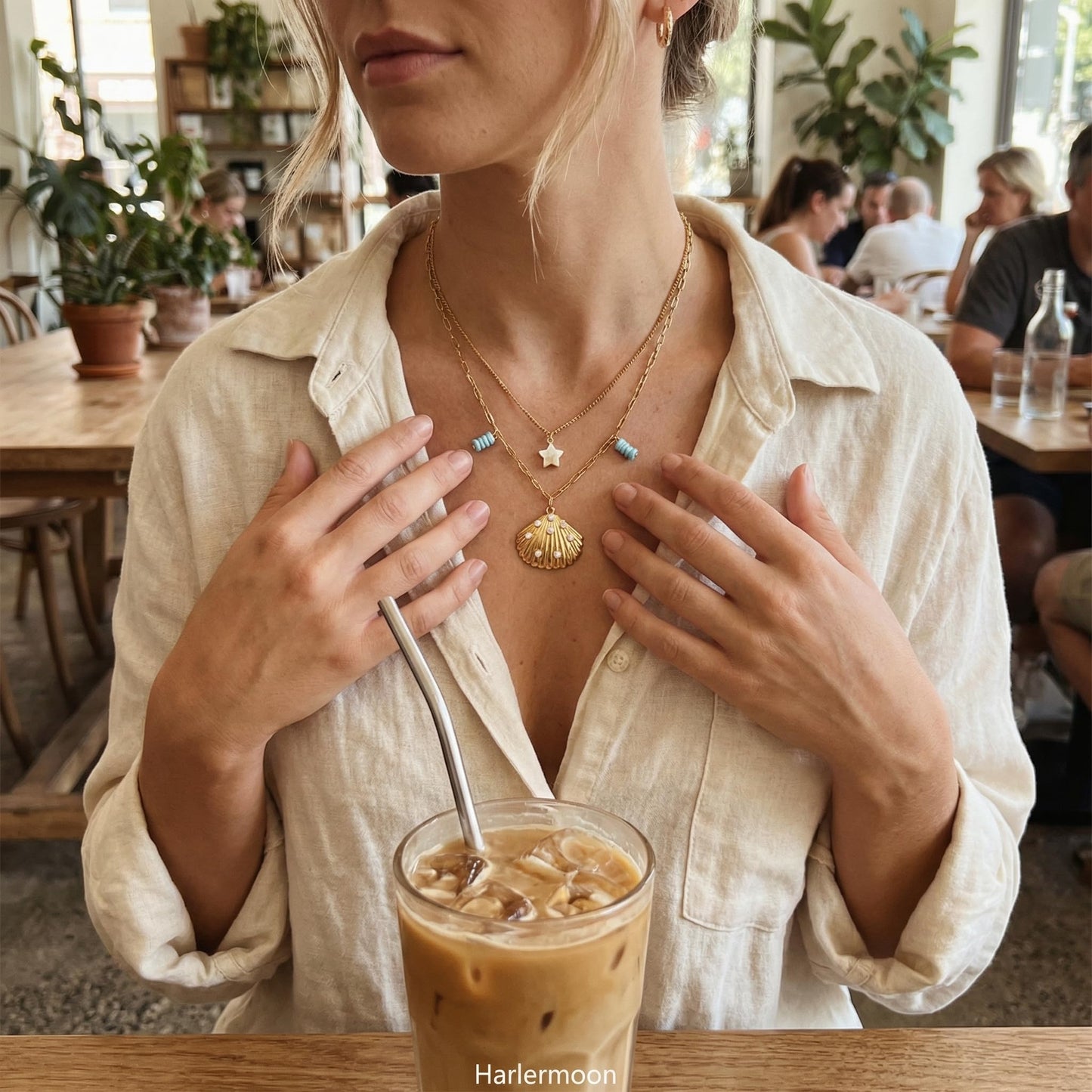 Harlermoon Gold Starfish Necklace for Women - 18K Gold Plated Stainless Steel Ocean Beach Jewelry, Sea Turtle Shell Pearl Pendant, Waterproof Non Tarnish Snake Chain Choker, Summer Vacation Mermaid Gifts (Shell Pearl Star)