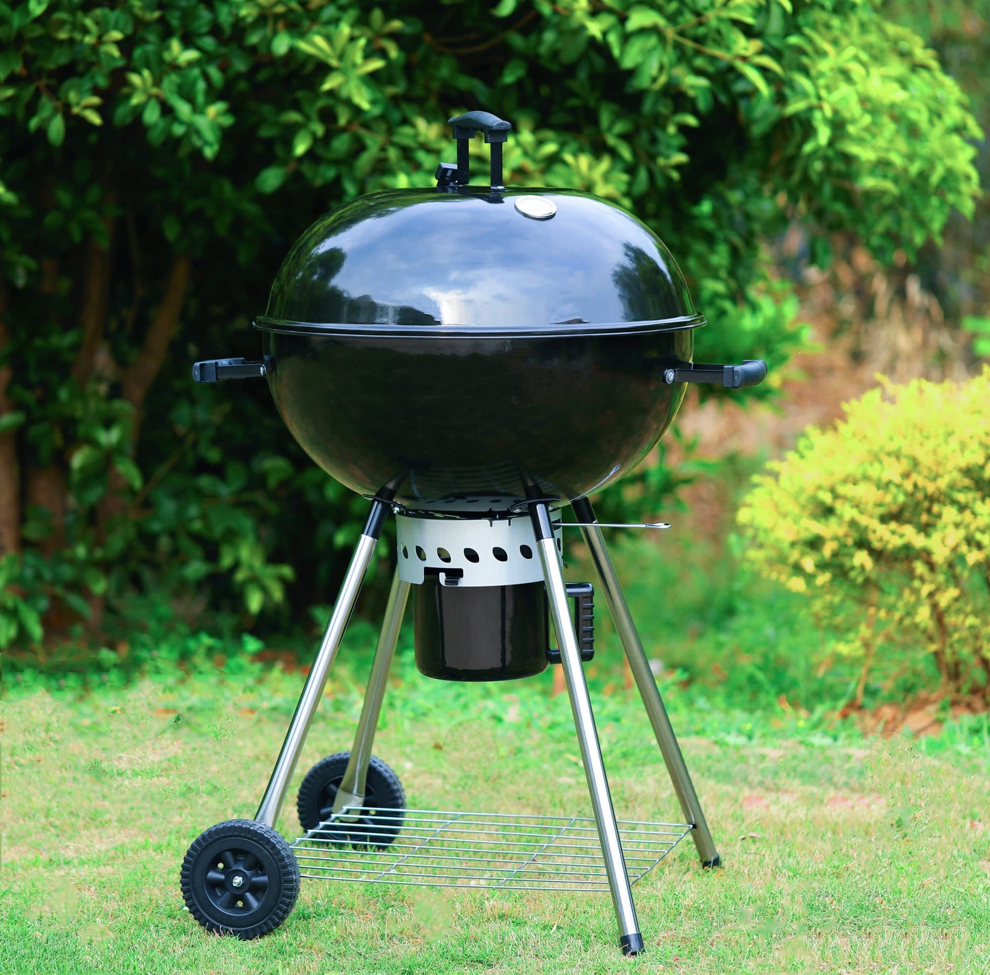 MFSTUDIO 22" Kettle Charcoal Grill, Portable Porcelain-Enameled BBQ Grill with Slide Out Ash Catcher for Outdoor Barbecue Cooking, Black
