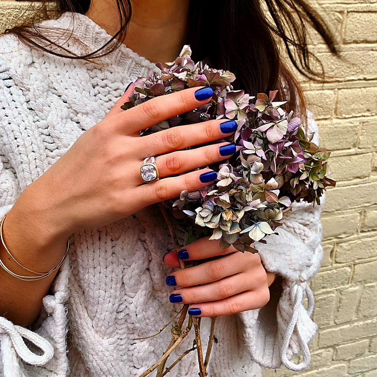 UNY JEWEL Twisted Cable Wire Two Tone Cusion Cut CZ Statement Ring Designer Inspired Fashion Love Antique Women Jewelry Gift (Yellow, 7)