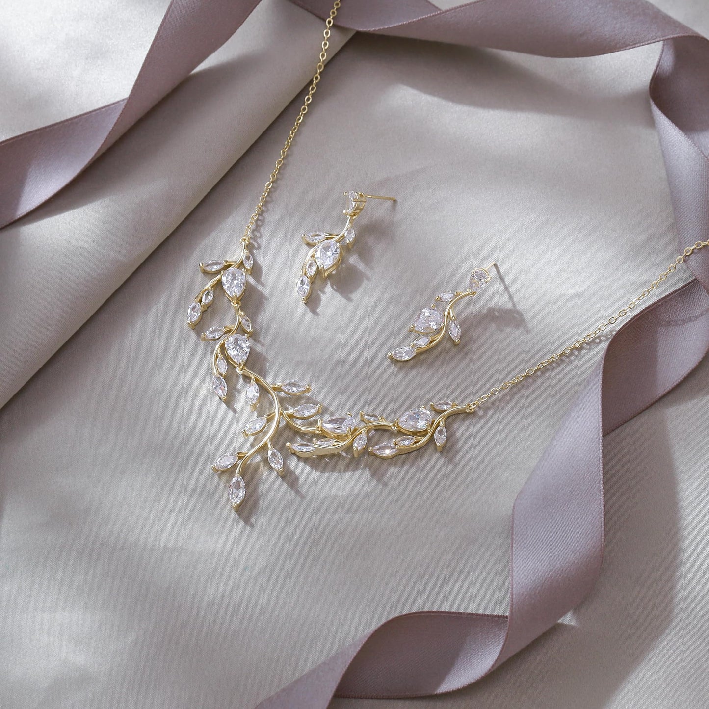 EVER FAITH Wedding Jewelry for Bride Bridesmaids, Sparkly White Cubic Zirconia Gold-Plated-Brass Pear Shaped Leaf Bridal Choker Necklace Earrings Set for Prom
