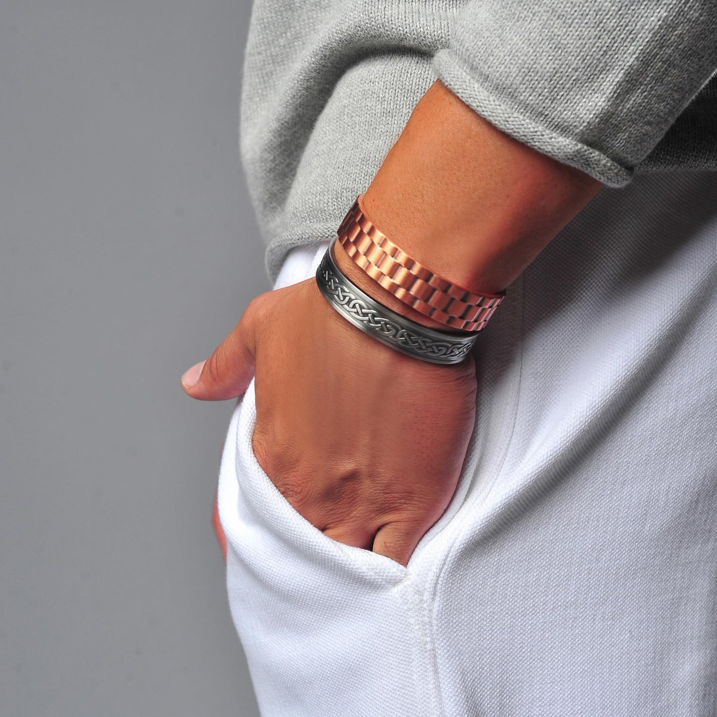Earth Therapy, The Original Pure Copper Magnetic Bracelets - Adjustable Unisex Sports Bands with Ultra Strength Magnets - Elegant Jewelry Gift Set of 3 in Velvet Pouch