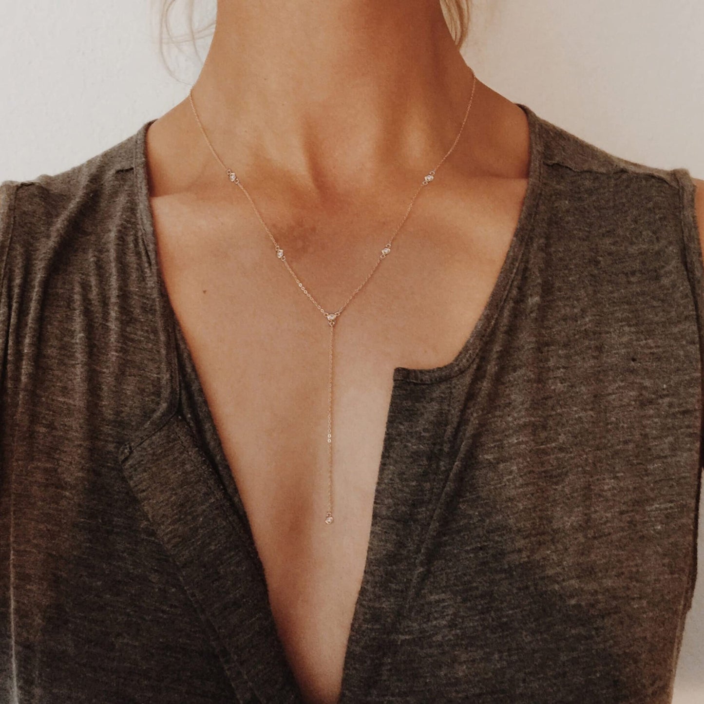 Fwlisesa Silver Necklaces for Women, Dainty Long Silver Necklaces Charm Silver Lariat Necklace Simple Y Drop Necklace for Women Prom Trendy Silver Prom Jewelry Gifts for Womens