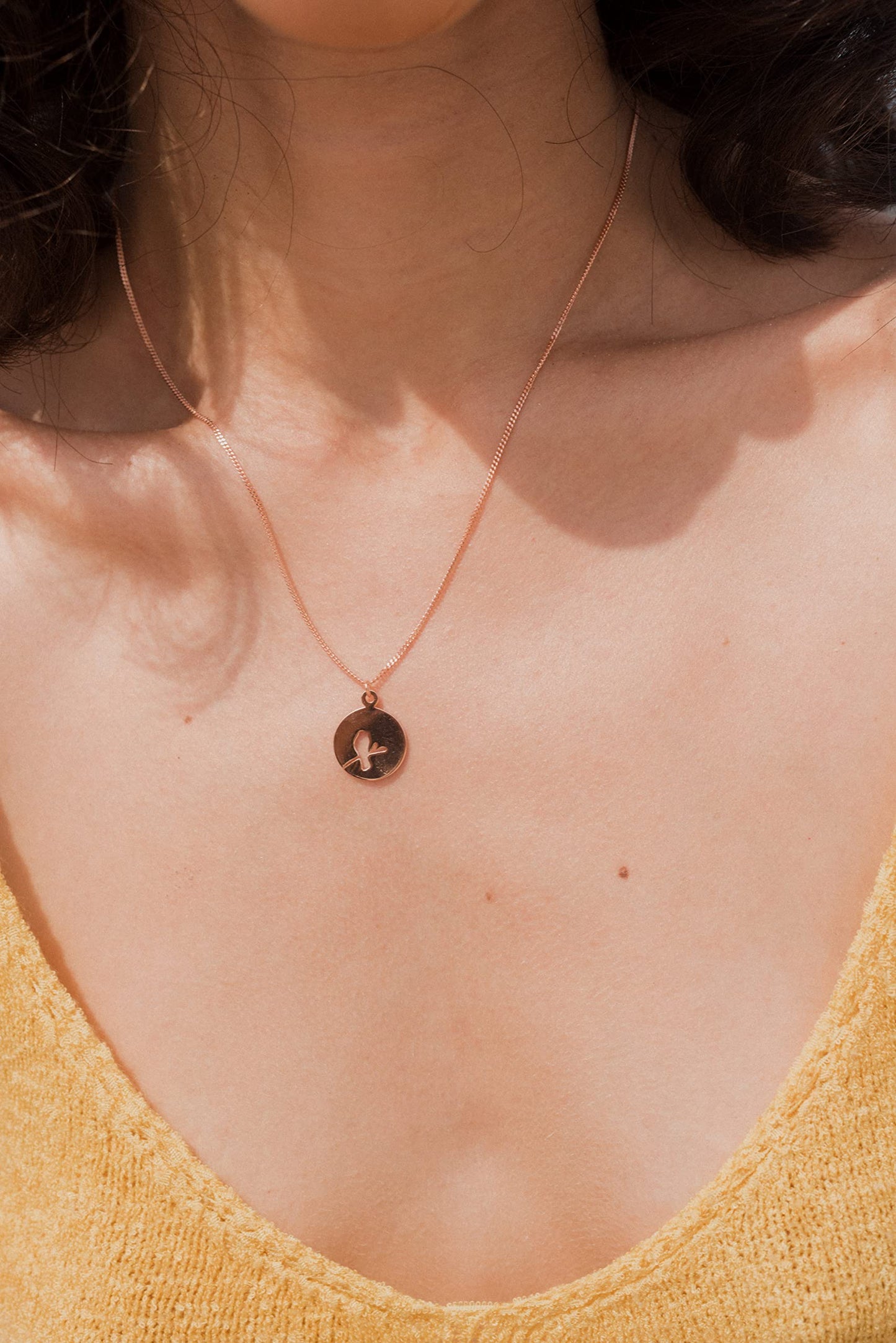 LUUK LIFESTYLE Trendy Necklace with bird pendant for her, 925 Sterling Silver, chic and trendy jewelry present for women, 19”, Valentine's Day gift, birthday, friend and fiancée, rose gold