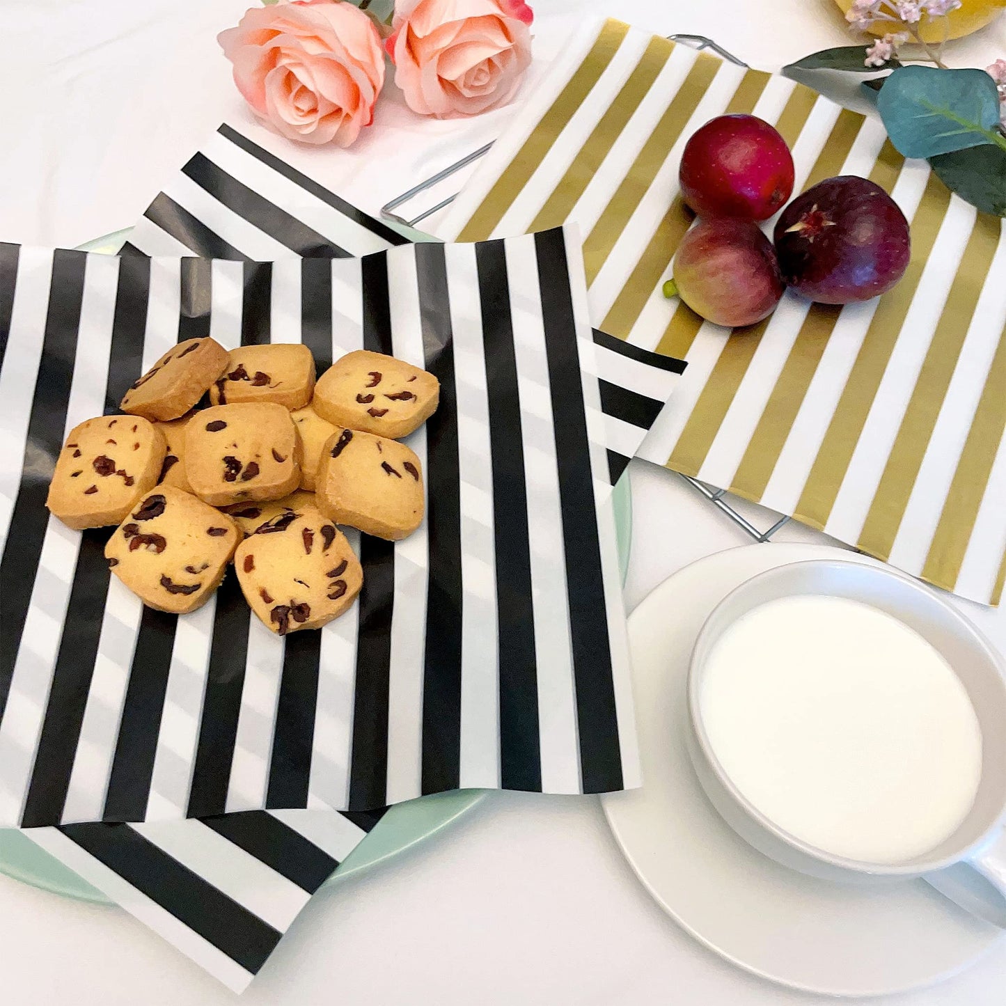Suiwen 150 Gold and White, Black and White Striped Wax Paper, Food Picnic Paper, Greaseproof Paper,Waterproof Dry Hamburger Paper Liners Wrapping Tissue for Plastic Food Basket(Gold/Black/White)