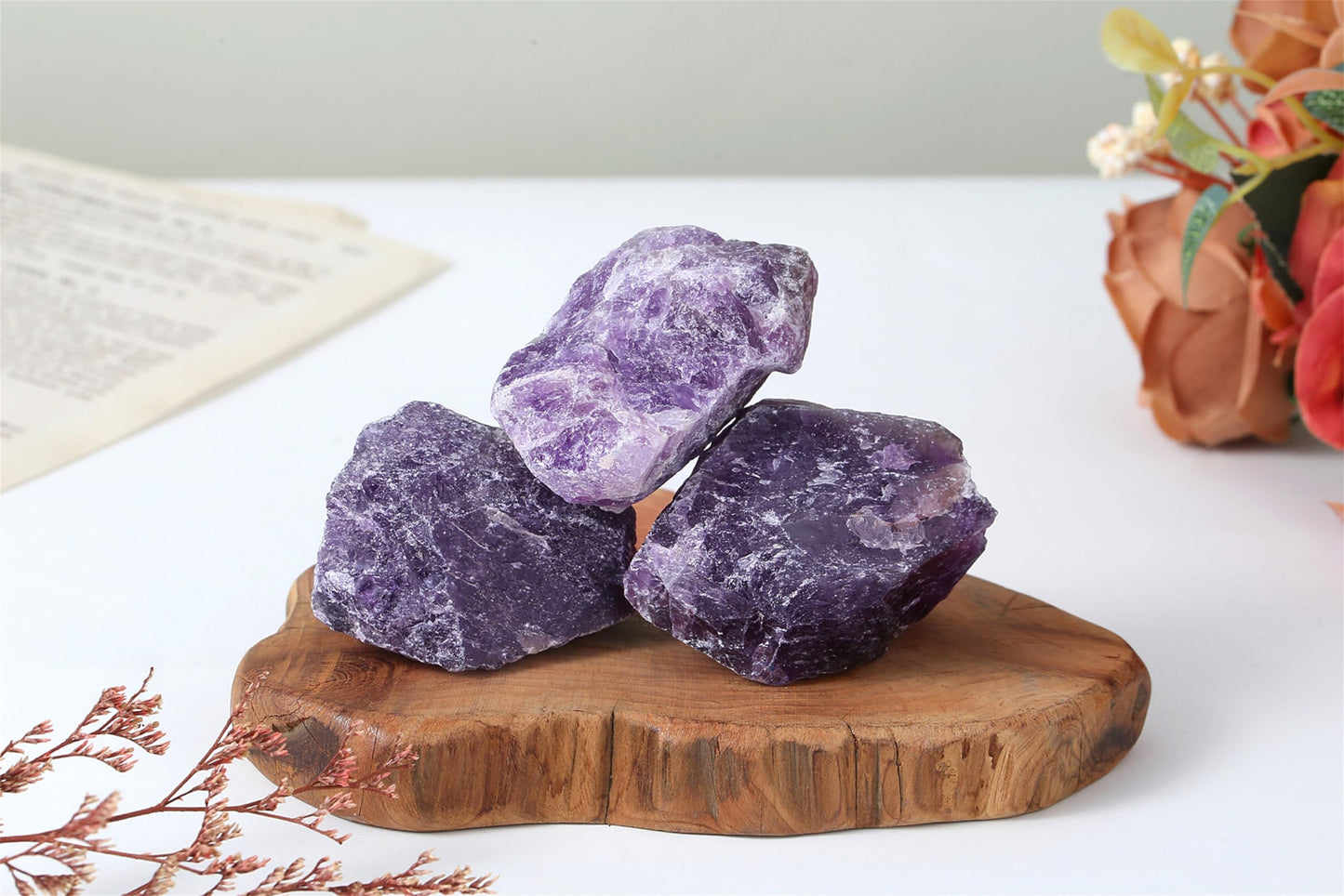 YATOJUZI Amethyst 1.8-2.2" Natural Raw Stones and Healing Crystals Large Stone Rough Crystal Rocks for Tumbling Cabbing Polishing Fountain Rocks Decoration 1PCS