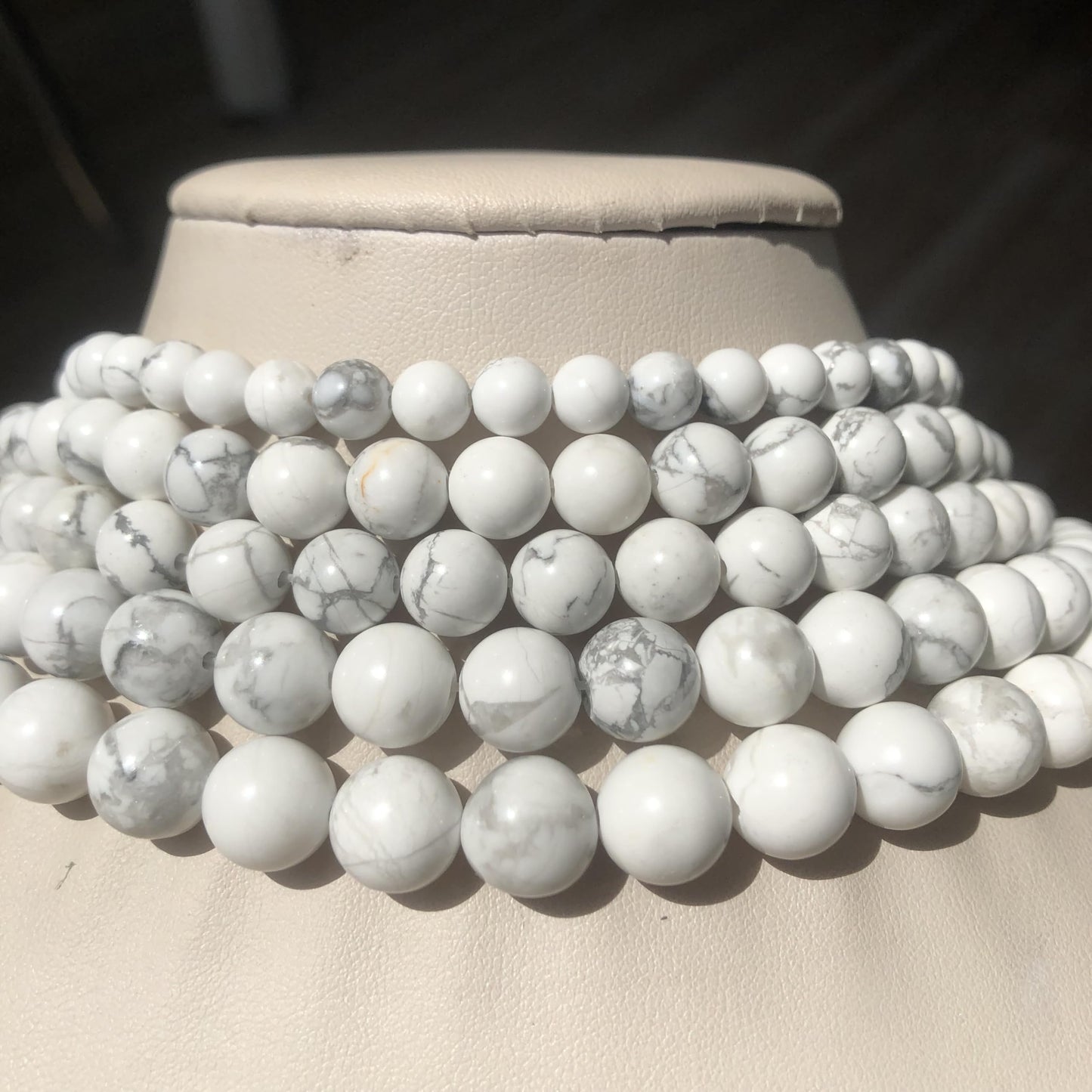 Yochus 45pcs White Howlite Turquoises Beads，8mm Healing Power Natural Stone Round Loose Beads for Jewelry Making Earring Necklace DIY Crafts