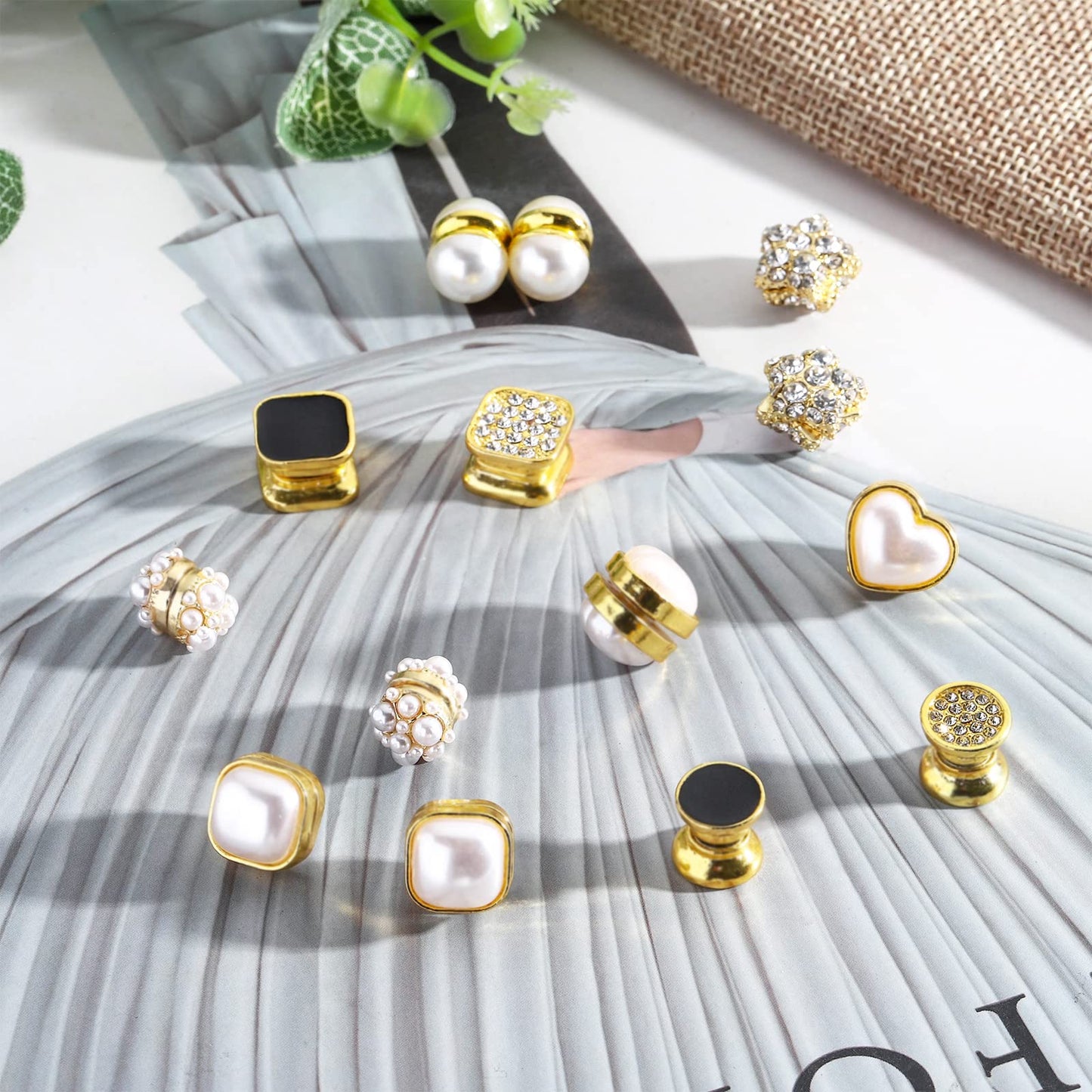 NEWITIN 9 Pairs Magnetic Stud Earrings for Women Clip on Earring Magnet Studs Inlaid Cubic Zirconia Pearl Stud Earring Fashion Non Piercing Magnetic Earrings for Women Men