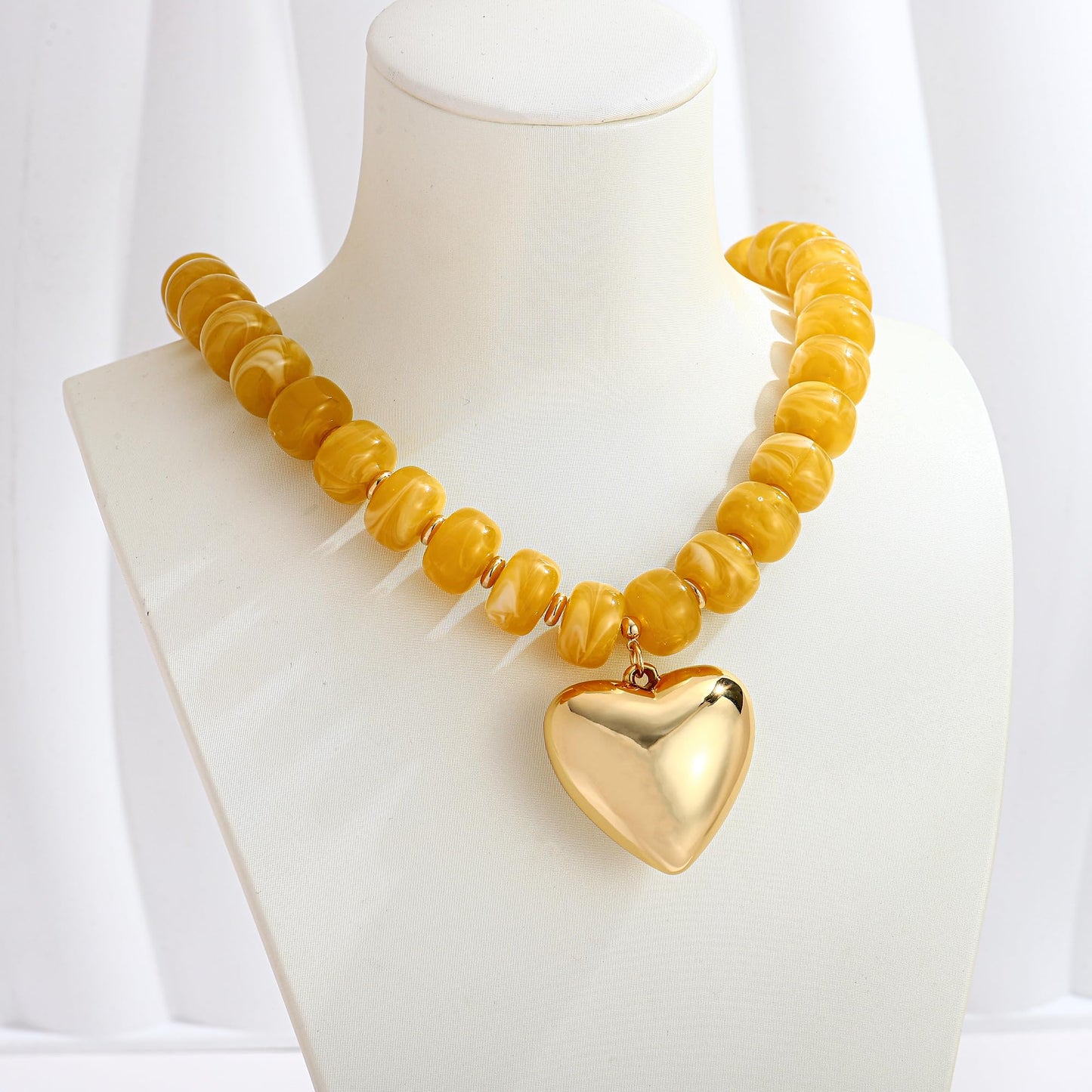 ENSKEFEN Gold Heart Necklaces for Women Trendy Yellow Resin Acrylic Beaded Necklace Bohemia Bold Statement Necklace Jewelry