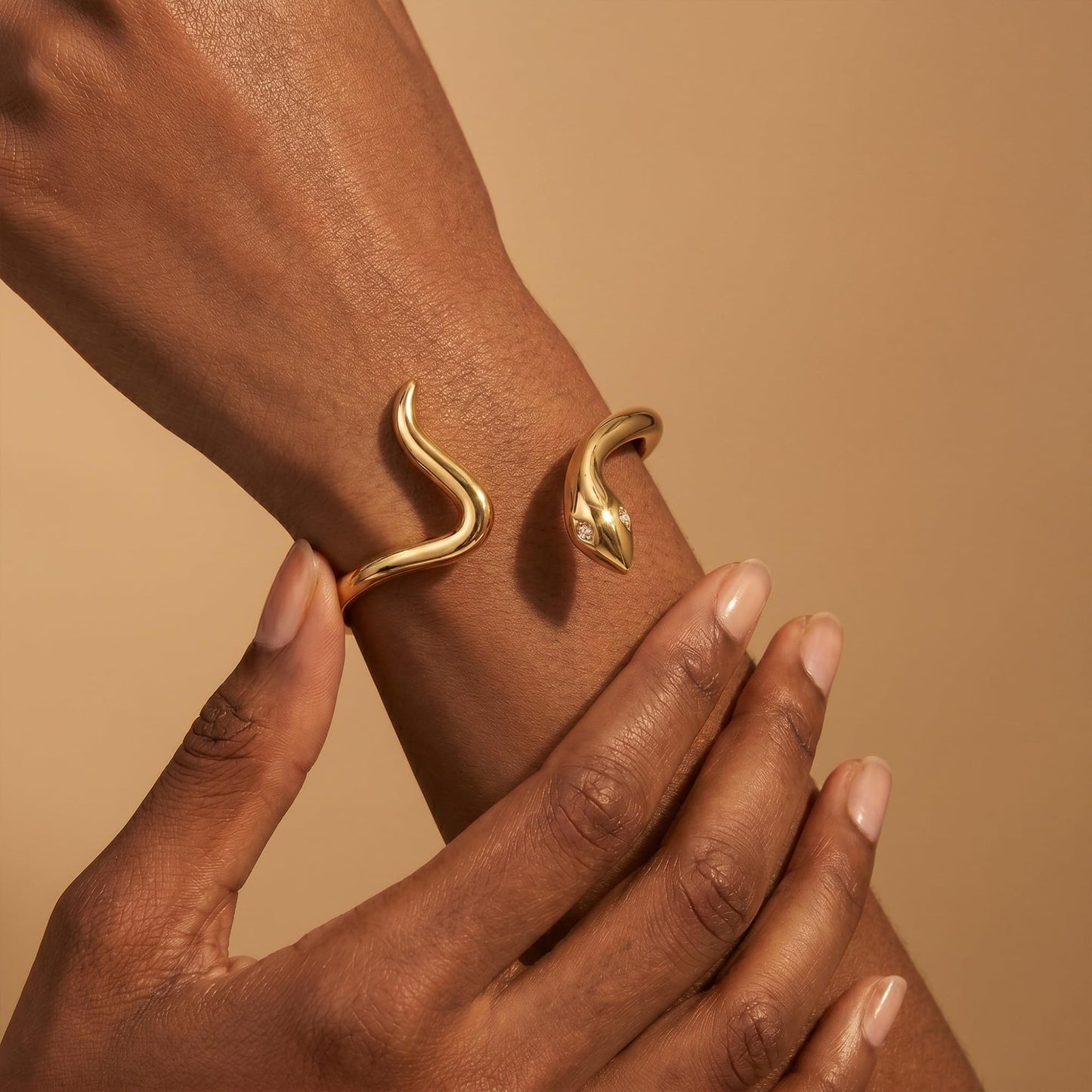 MIJENITI Gold Snake Bangle Bracelet for Women, Trendy Chunky Open Cuff Snake Bracelet, Fashion Statement Gold Jewelry Gifts