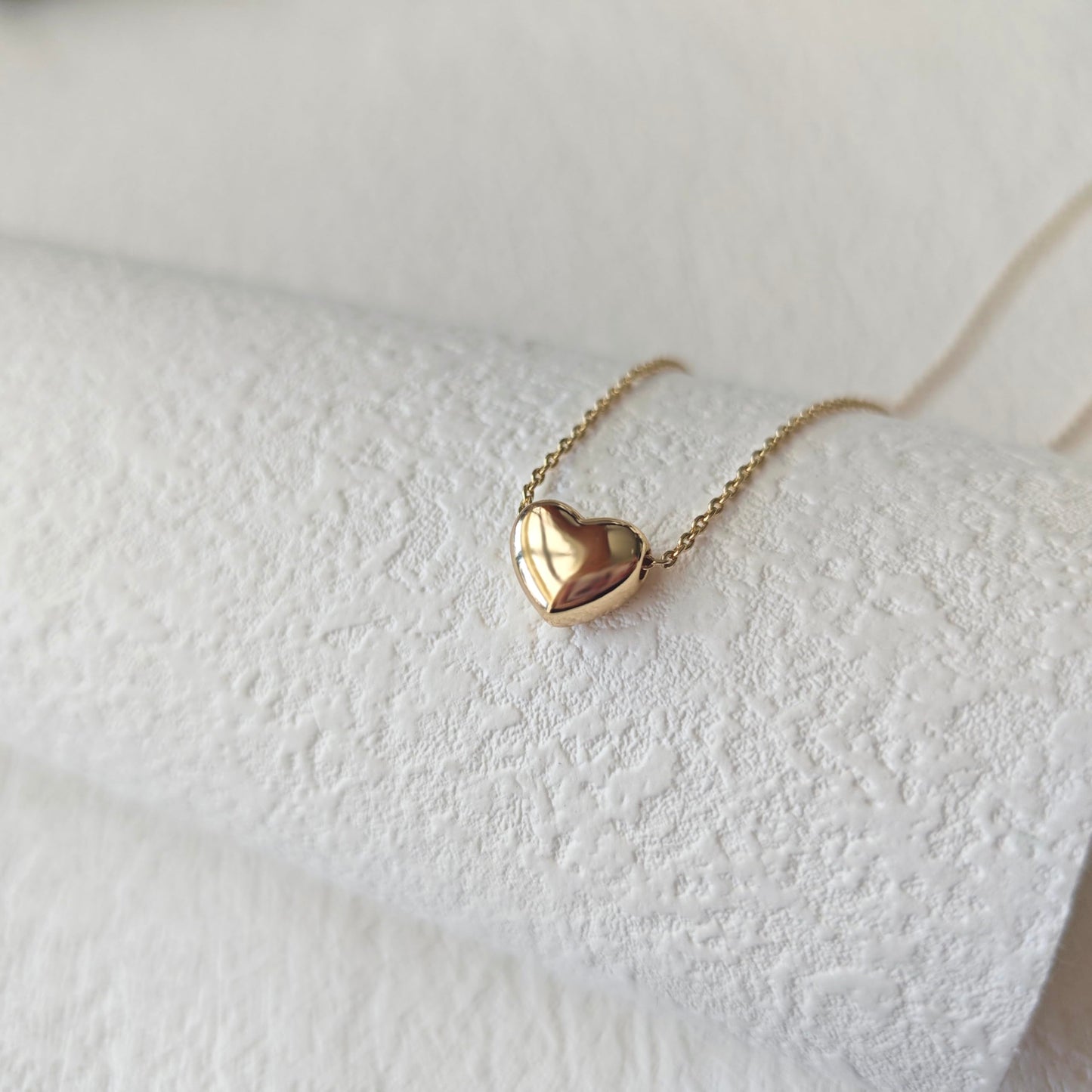 Zeffy Gold Heart Necklace Small Puffy Necklaces Trendy Dainty Tiny Heart Choker Necklaces Dainty Simple Gold Jewelry Christmas Gifts