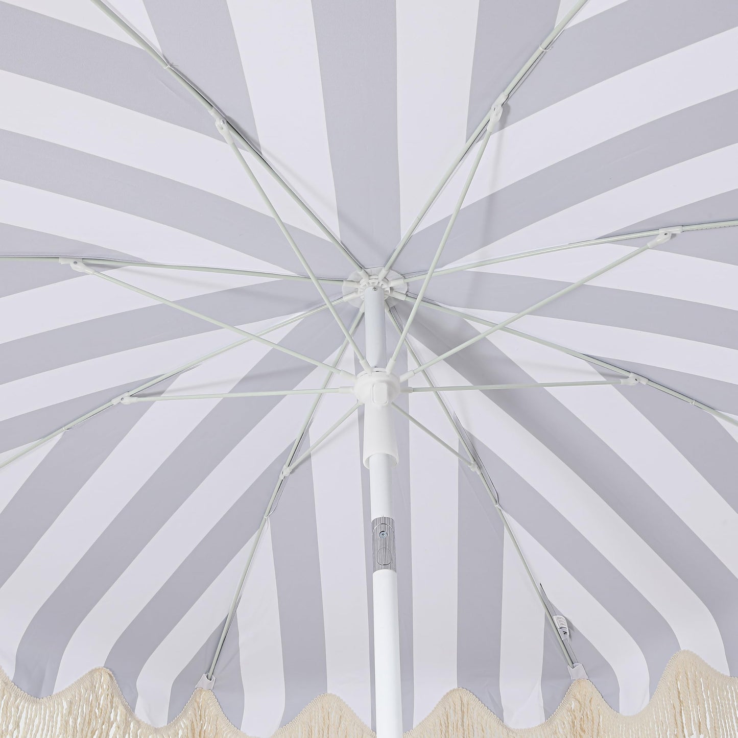 JONATHAN Y UMB1003N Mariner 6.5 ft. Cottage Fringe Tassel Market Beach Umbrella with Push Button Tilt, Wind Vent and UV Protection, and Matching Carry Bag in Navy and White Stripe/Cream, White Pole