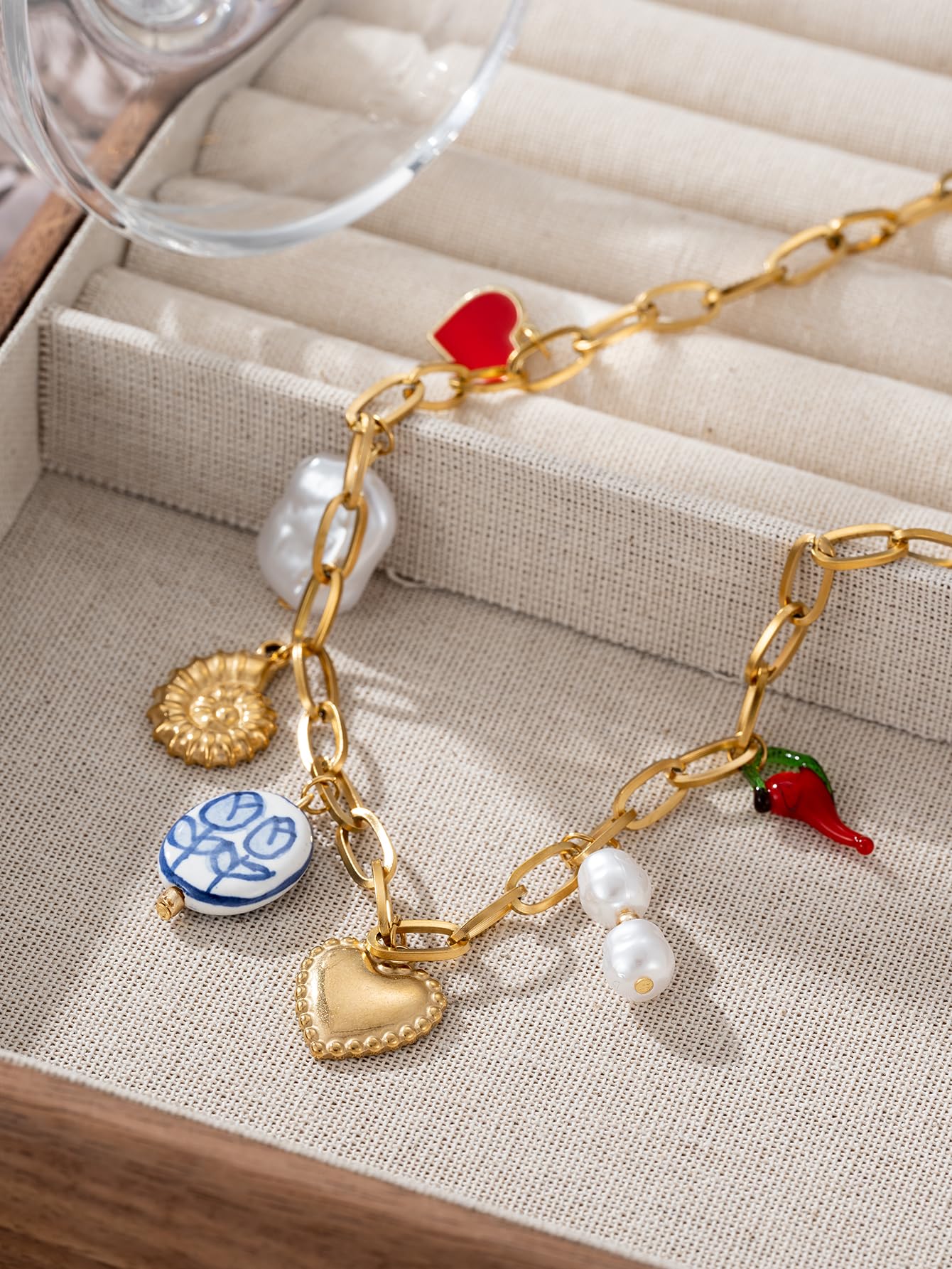 Trendy Stainless Steel Gold Plated Charm Necklace with Heart Pearl Pepper Conch Ceramic Pendant Necklace for Women Collares Chokers Jewelry (Collares Chokers)