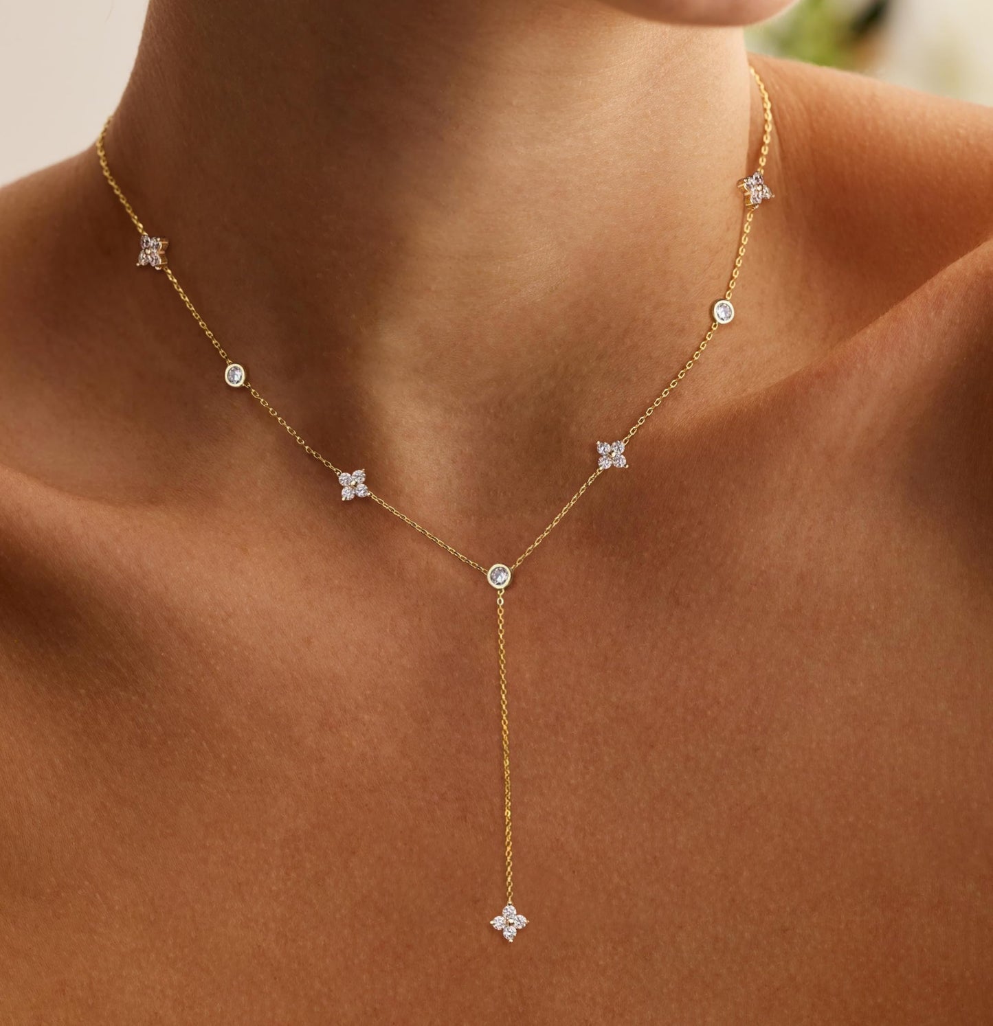 HLJEO Long Necklaces For Women, Dainty Gold Necklace 14K Gold Plated Long Clover Lariat Necklace Simple Gold Necklaces for Women Trendy Statement Prom Drop Necklace Summer Body Chain Prom Jewelry