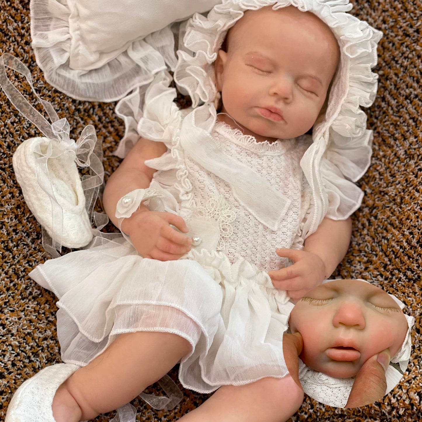 OtardDolls Reborn Baby Dolls Realistic Newborn 18 Inch Reborn Full Silicone Soft Body Real Life Washable with Clothes and Bottles