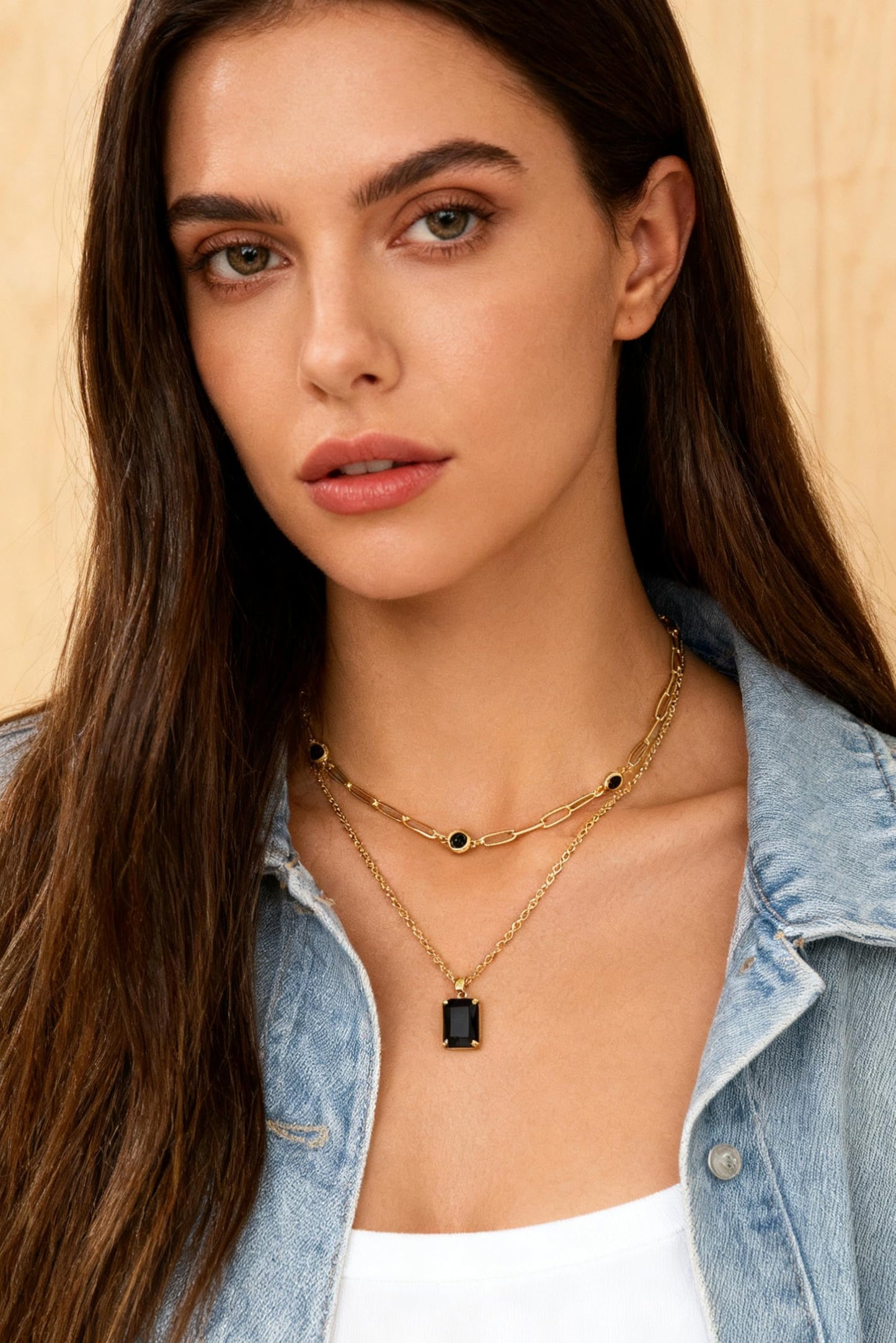 VANGETIMI Black and Gold Layered Pendant Necklaces for Women 14k Gold Plated Crystal Choker Necklace Paperclip Rhinestone Necklace Party Prom Jewelry