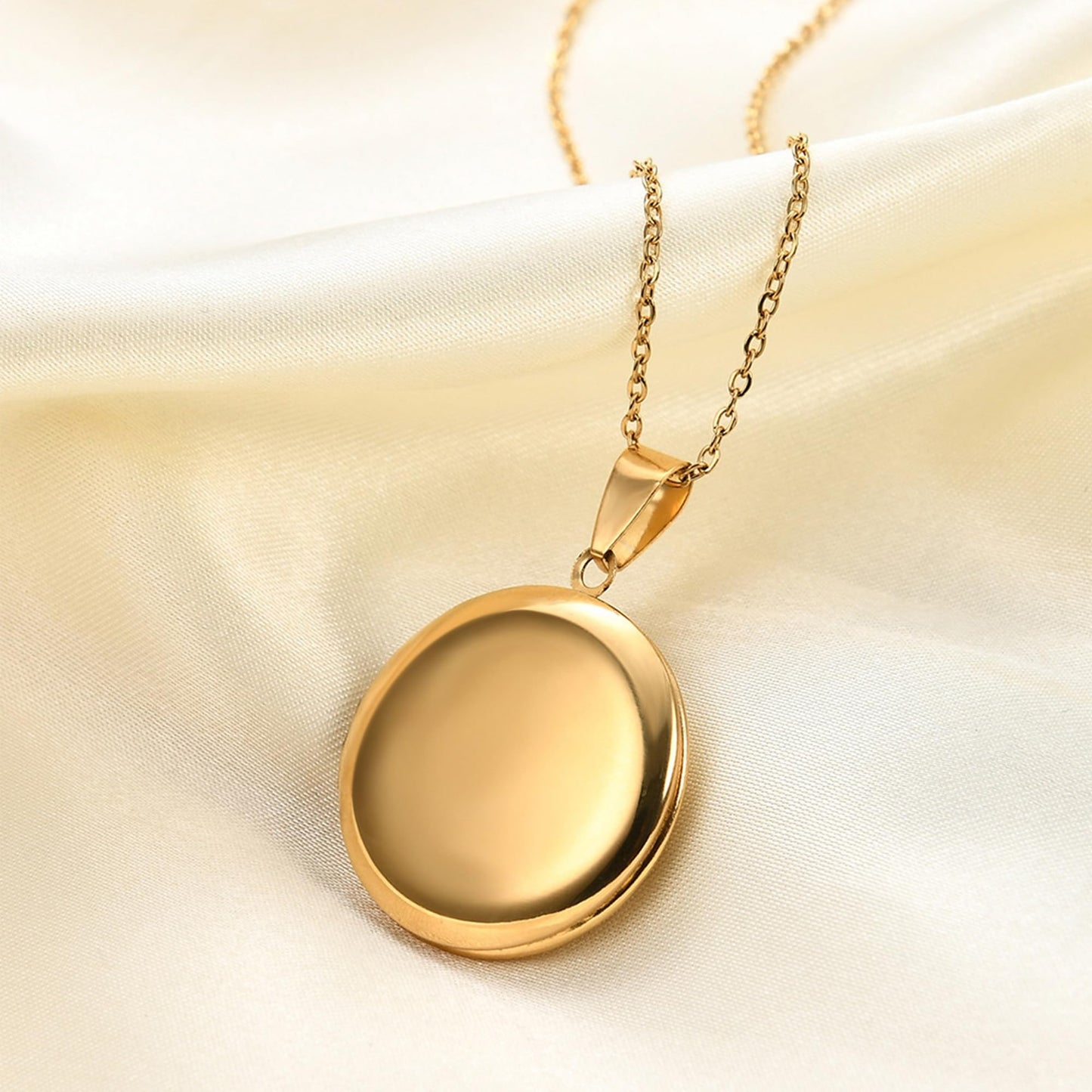 PHOCKSIN Gold Glossy Round Locket Necklace Personalized Photo Locket Necklace for Women Custome Picture Inside with Text Engraved Customized Lockets Gifts for Women