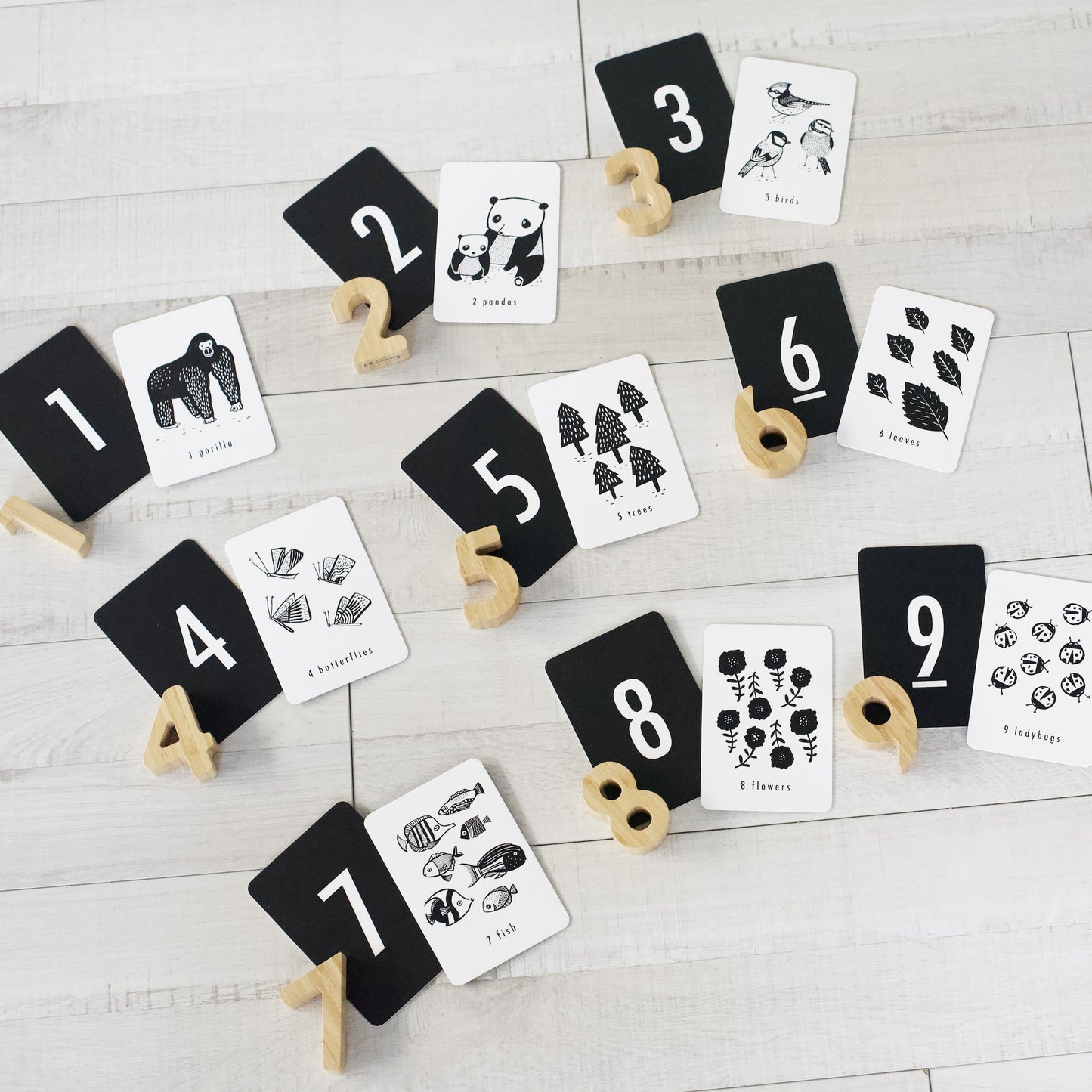 Wee Gallery Bamboo Numbers and Nature Number Cards Set - Educational Learning Toys for Baby, Toddler, Preschool Kids - Wooden Numbers and Animal Contrast Flashcards to Stimulate Early Development