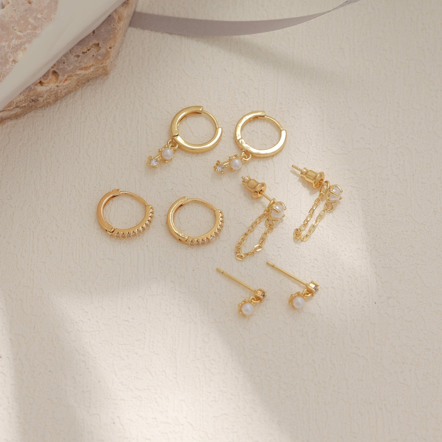 SELFROSE Gold Earrings Set For Women,Dainty Chain Earring Stack 14K Gold Plated Huggie Earrings for Women Trendy Hypoallergenic Drop Dangle Earrings Cute Fashion Small Hoops Fashion Jewelry