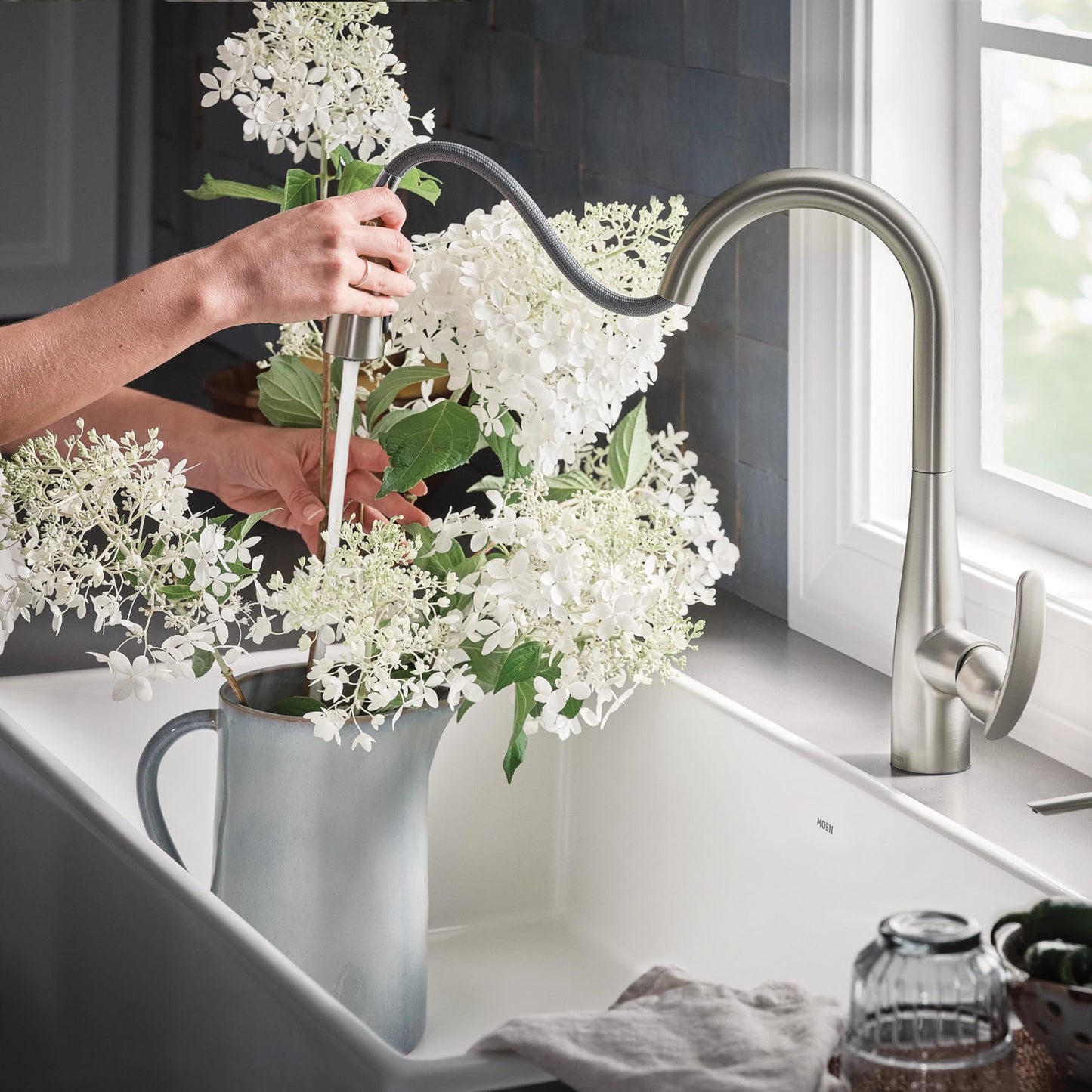 Moen Reyes Stainless Pulldown Kitchen Faucet with Soap Dispenser and Power Boost, Transitional Kitchen Faucet, One-Handle High Arc, Easy Installation, Spot Resist Finish, 87932SRS