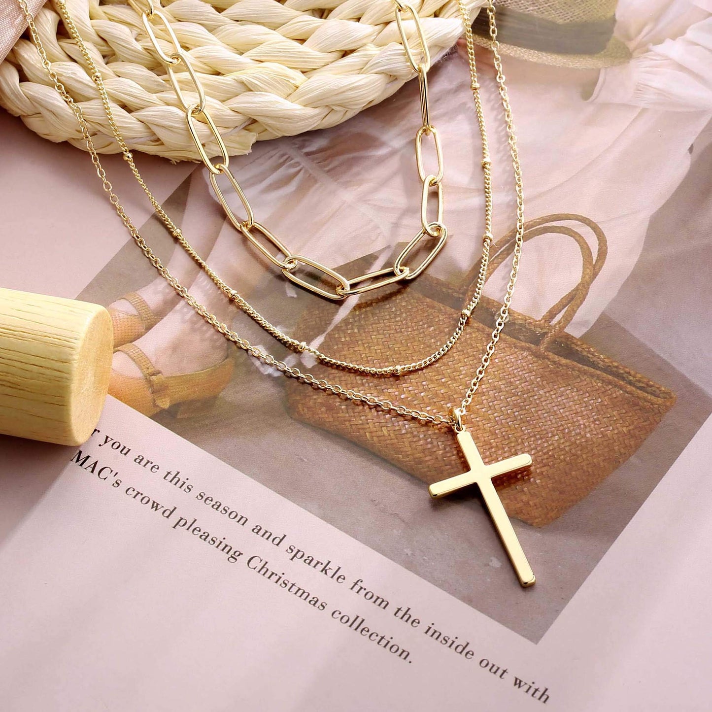 Turandoss Layered Cross Necklaces for Women, Layered Cross Link Necklace Layering Chain Necklaces for Women