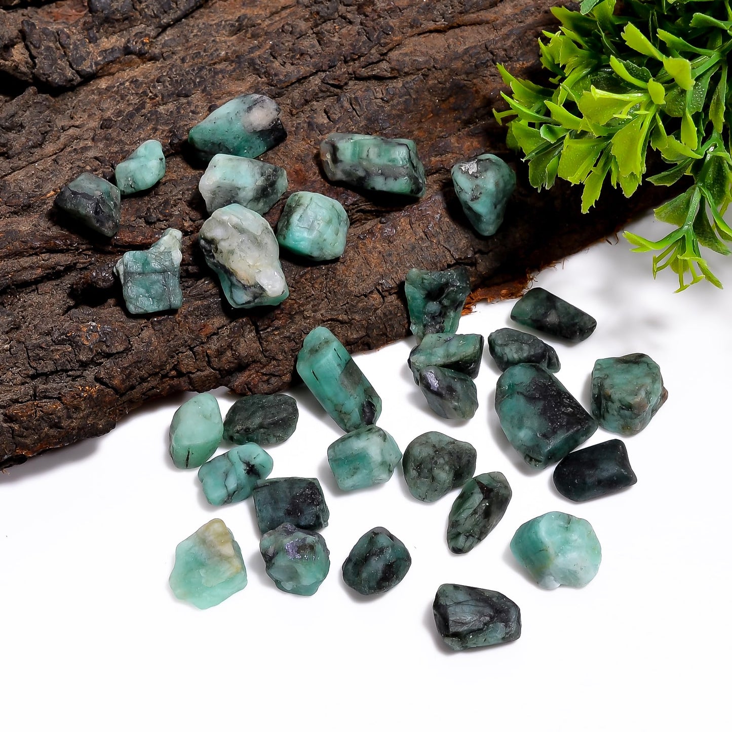 GEMKORA 50 carats Raw Green Emerald Stone Lot, Rough Gemstone, Natural Crystals, Chakra Crystals, Healing Stones, Wholesale Pack, Jewelry Making Supply, Supply, (6 to 8pcs)
