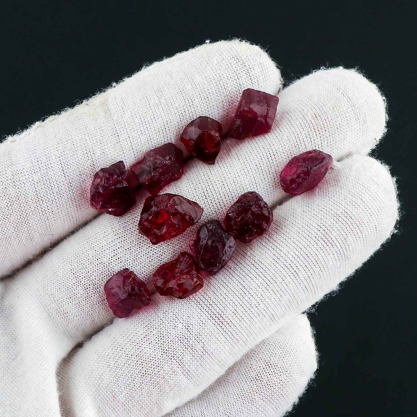 CRYSTALIS 10pcs Natural AA+ Rhodolite-Garnet Raw Crystals, Loose Gemstone Wholesale Bulk Rough Jewelry Making Supply, Chakra And Healing Stones, Wire Wrapping, DIY, Tumbling, Gem Collection