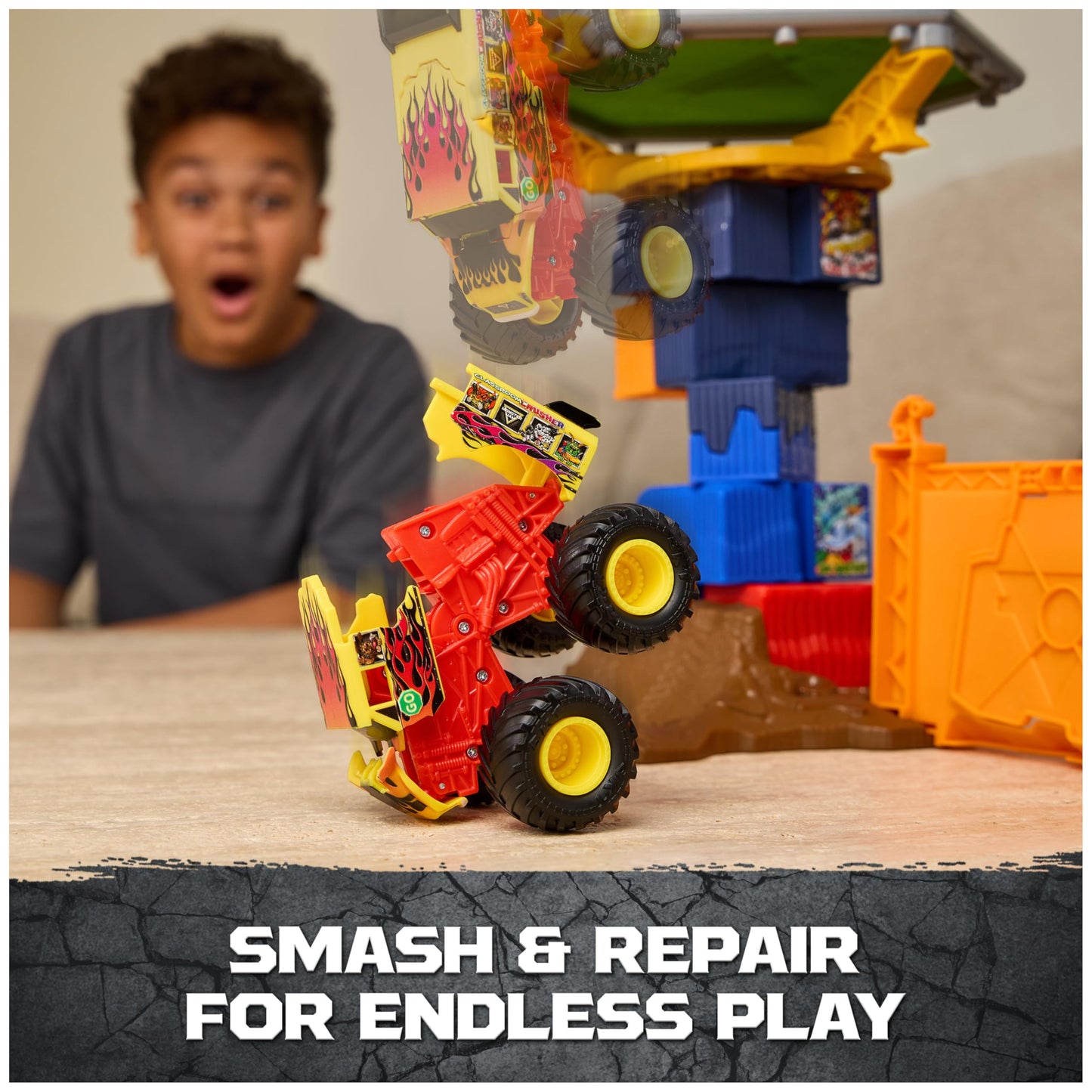Monster Jam Smash & Bash Crash Course Playset with Launcher, Exclusive 1:64 Scale Monster Truck, 16-inch Obstacle Tower with Trampoline, Kids Toys for Boy and Girls Ages 3 and up