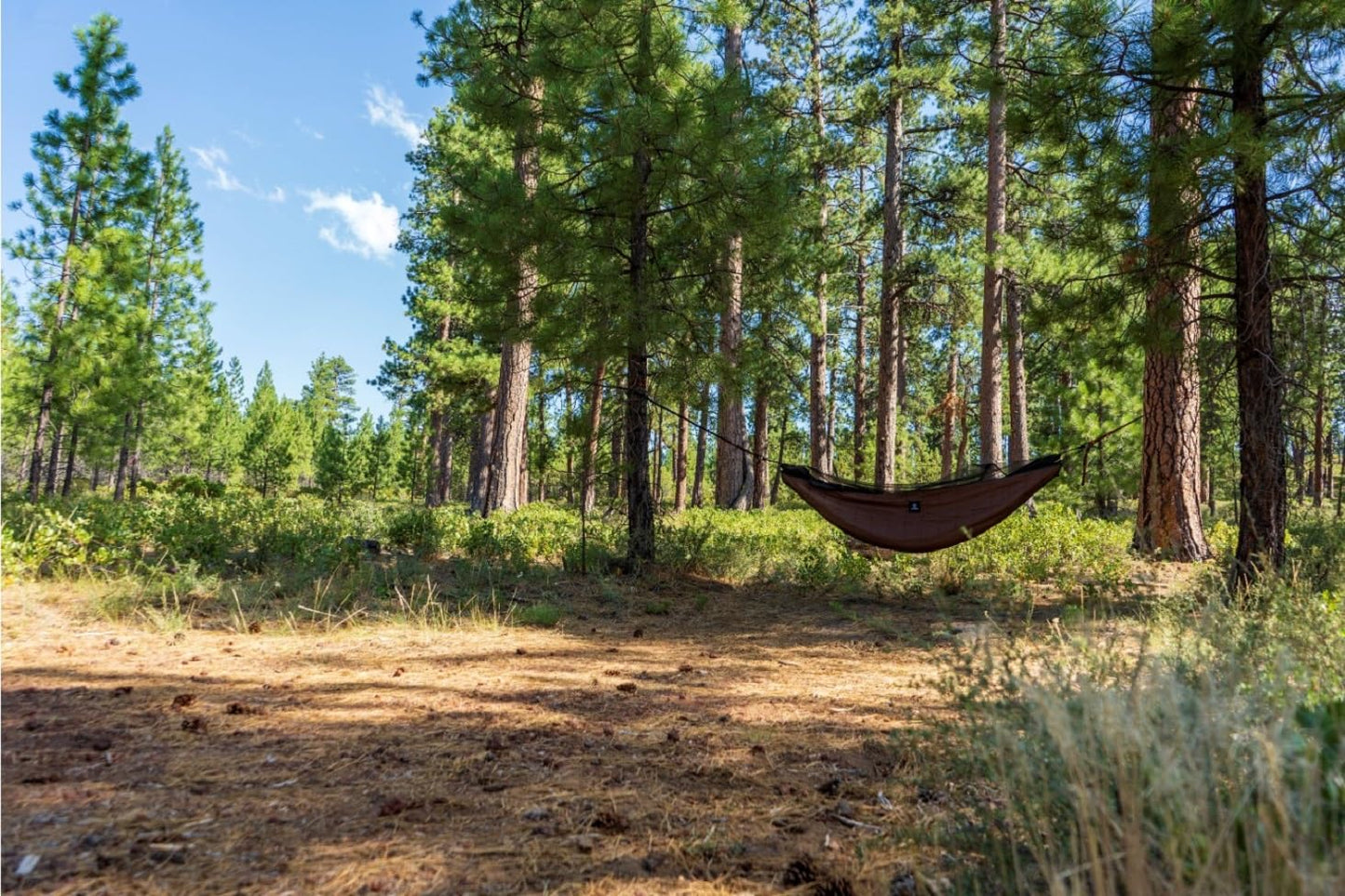 OneTigris Hideout Hammock Underquilt, Full Length Lightweight 4 Season Hammock Quilt for Camping Hiking Backpacking Travel Beach Backyard Patio Portable