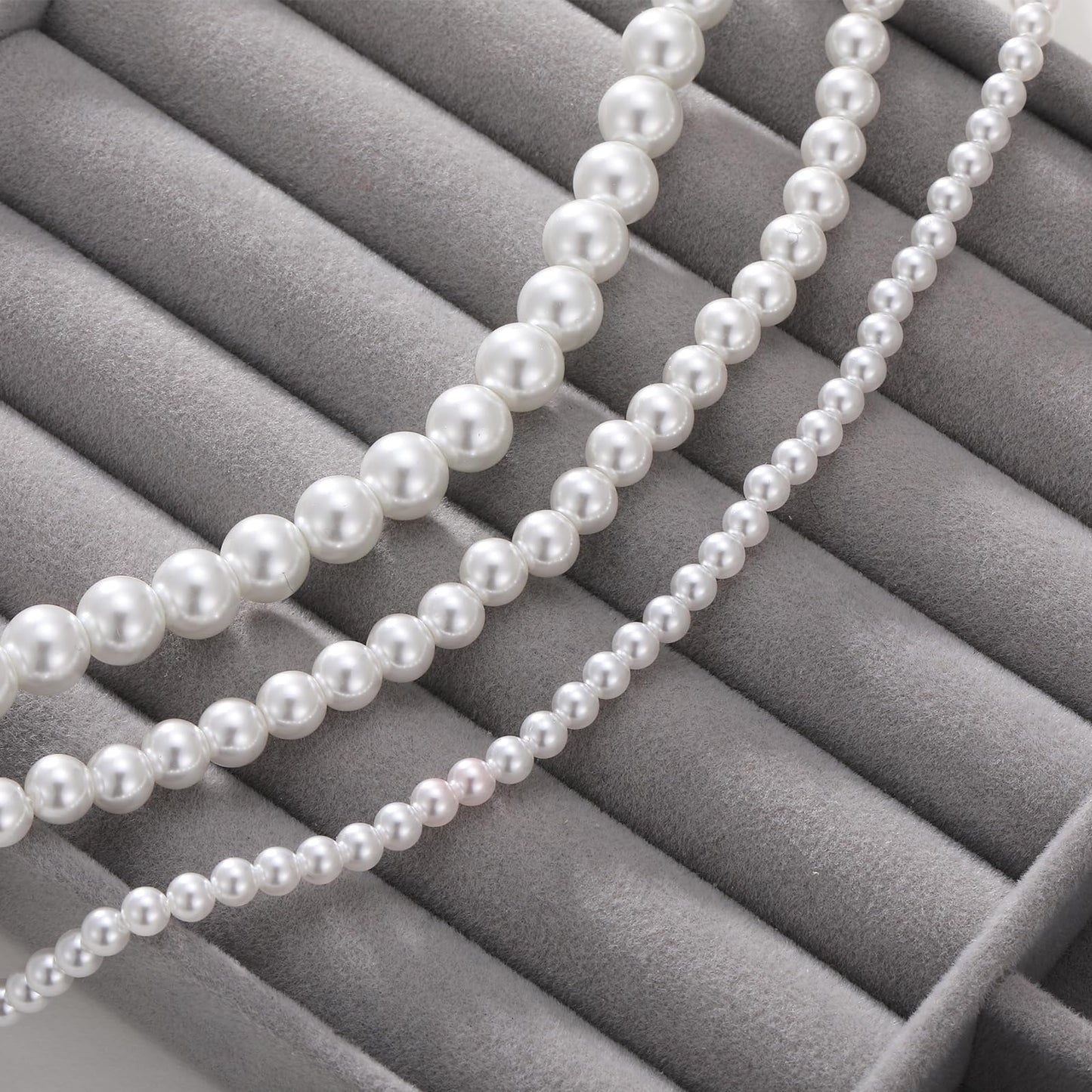 MJartoria Pearl Necklace for Men, 16''-24'' Pearl Necklaces for Women, 6/8mm White Pearl Choker Necklace Trendy Jewelry Gifts for Women Men (16 inches, 4mm)