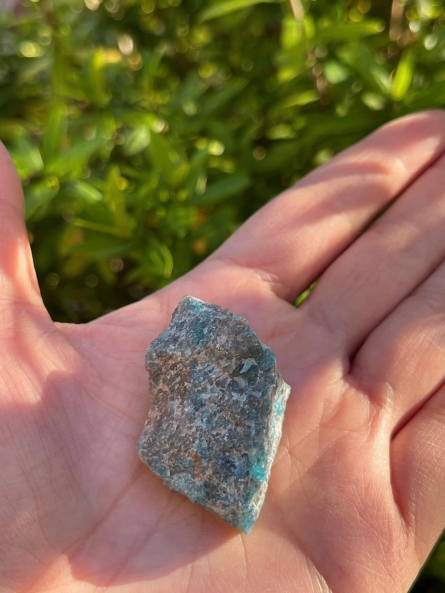 GAF TREASURES Wholesale Raw Apatite Crystals, Natural Apatite Stone, Natural Rough Apatite Crystals, Apatite Rough, Apatite Healing Crystals (Apatite, 0.5 Pound)