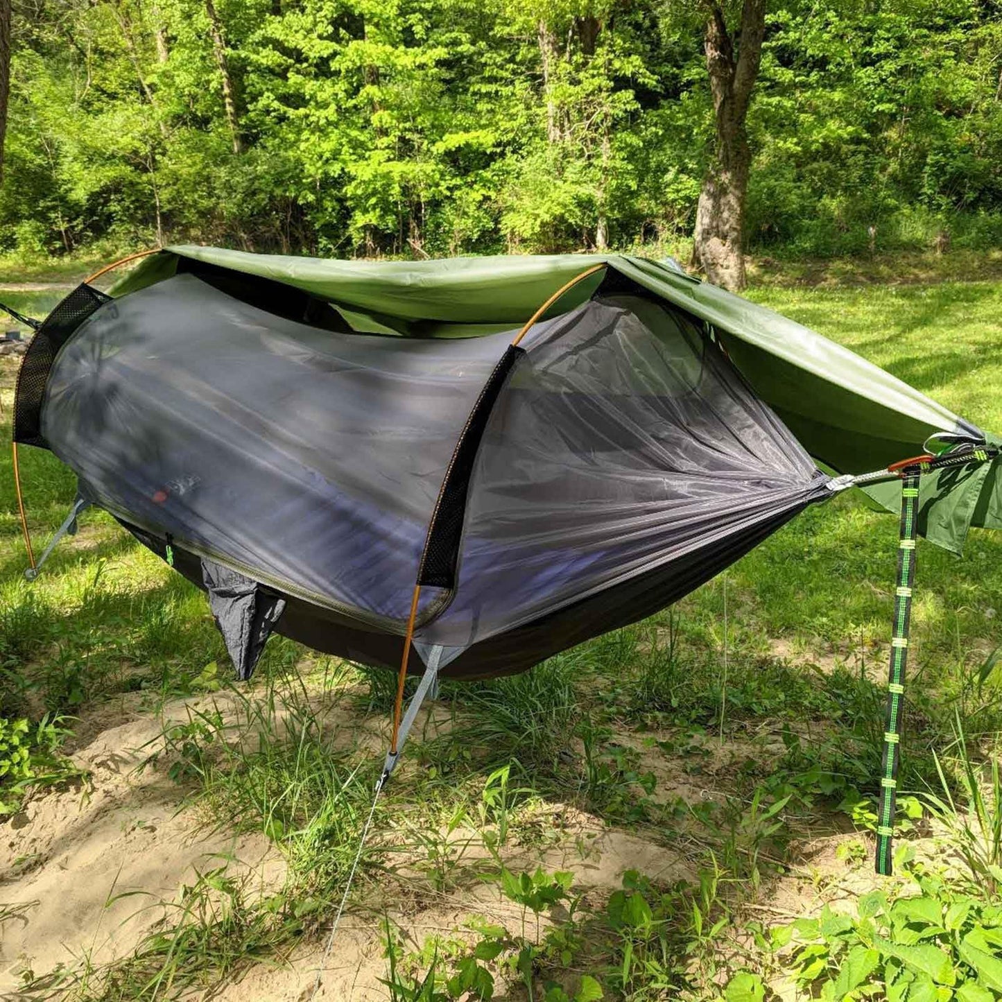 Rivenlo Camping Hammock Tent with Mosquito Net & RainFly, 3 in 1 Waterproof Portable Sleeping Hammock Bug Backpacker Lightweight Outdoor Gear Swing for Hiking Travel Patio Expedition(Dark Green)