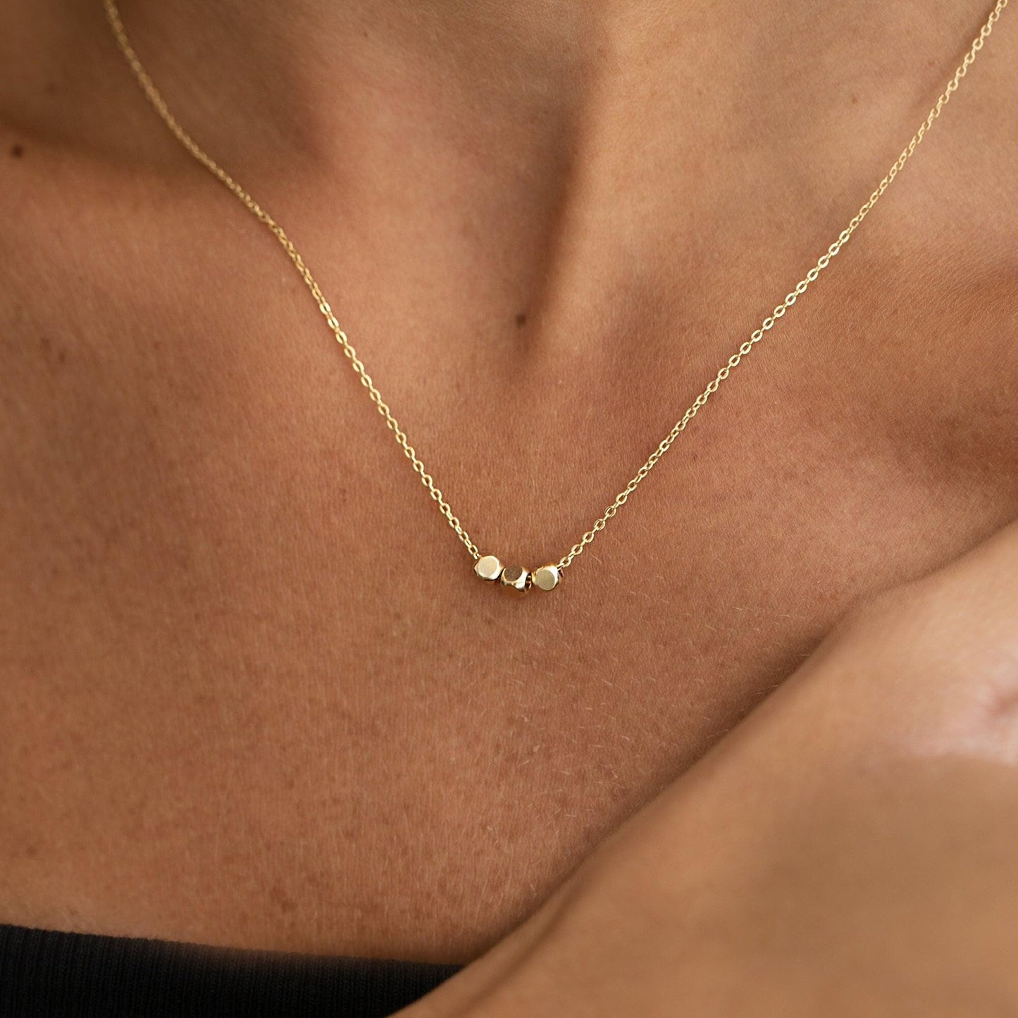 VRIUA Ball Necklace for Women,Dainty Gold Necklace 14k Gold Plated Bead Ball Pendant Necklace Simple Jewelry Everyday for Women