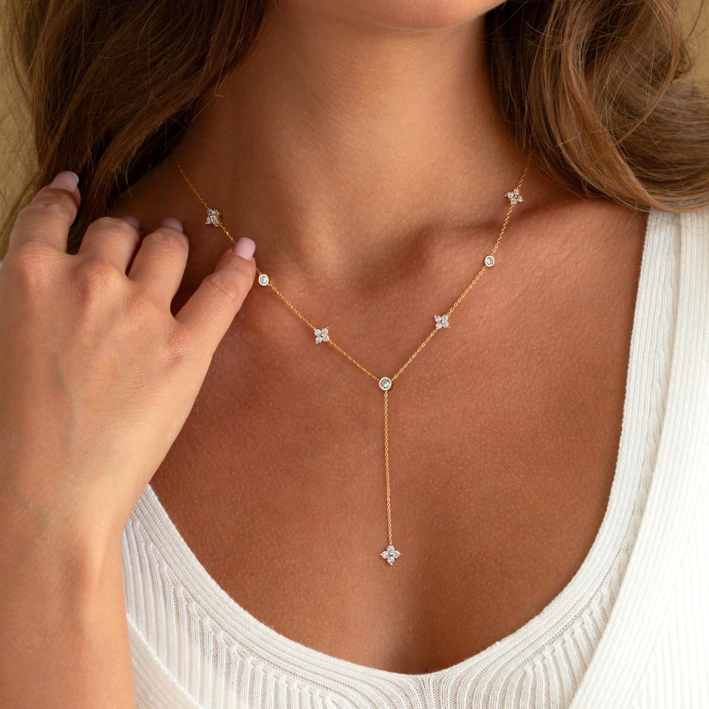 HLJEO Long Necklaces For Women, Dainty Gold Necklace 14K Gold Plated Long Clover Lariat Necklace Simple Gold Necklaces for Women Trendy Statement Prom Drop Necklace Summer Body Chain Prom Jewelry