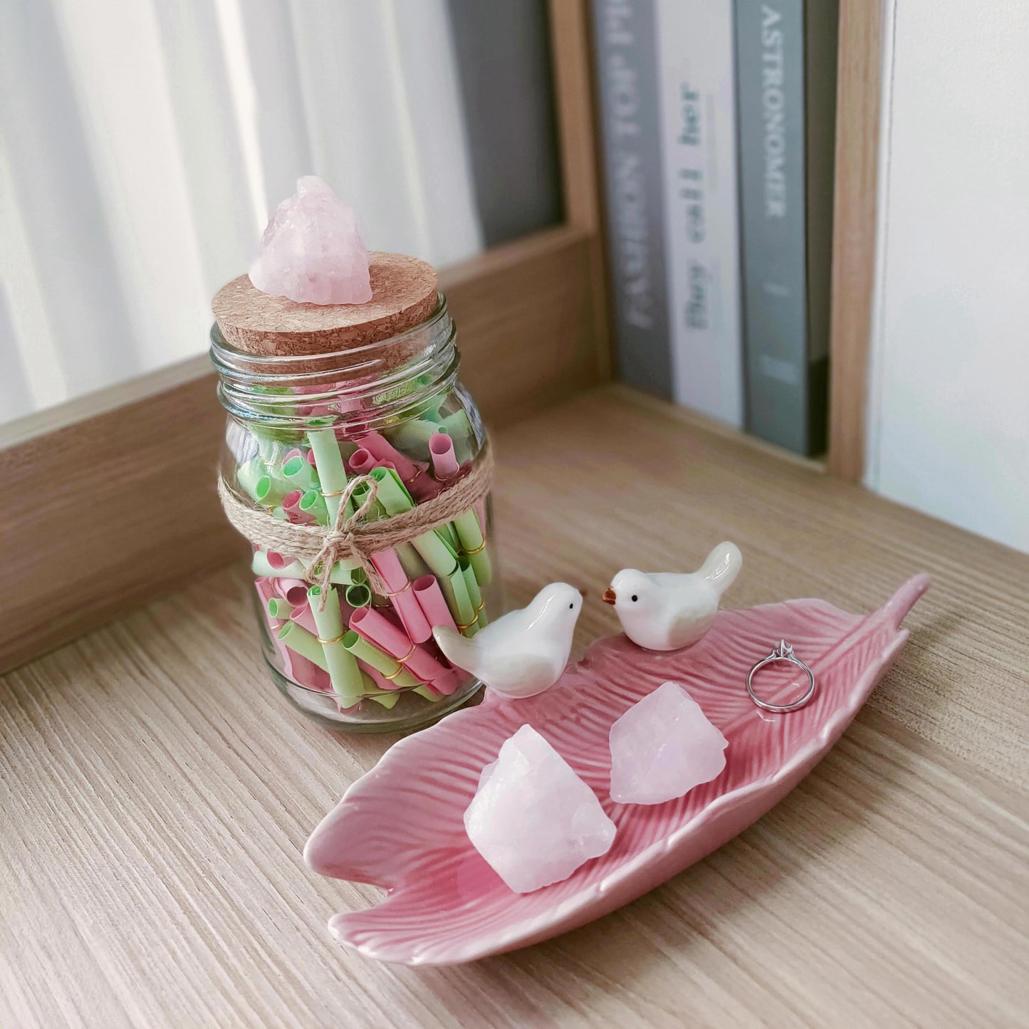 Luckeeper 1 lb Rough Crystals Bulk Raw Rose Quartz Healing Stones for Tumbling, Wire Wrapping, Wicca Reiki,Meditation and Home Decor
