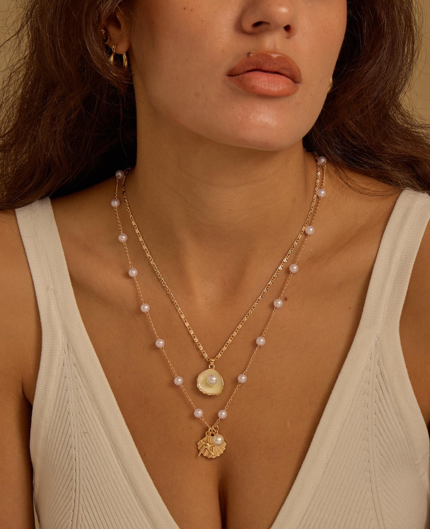 Drogomen Sea Shell Necklace for Women Layered Shell Charm Necklaces Boho Ocean Starfish Seashell Necklace Summer Beach Vacation Essentials Jewelry for Women (AW)