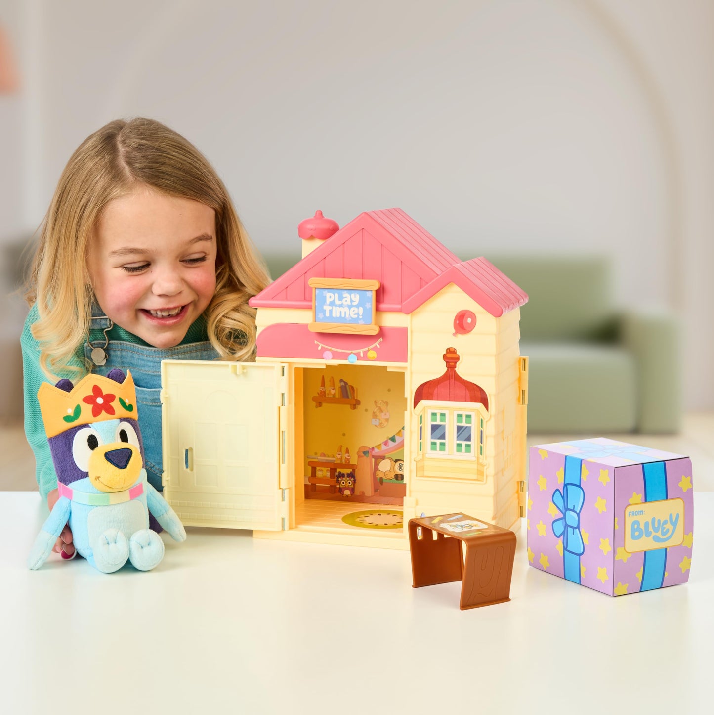 Bluey’s Play Date Plush Surprise Toddler House Playset, Durable Toy House with Exclusive Cuddly Stuffed Toy, Immersive House Toys for Kids of Ages 3+