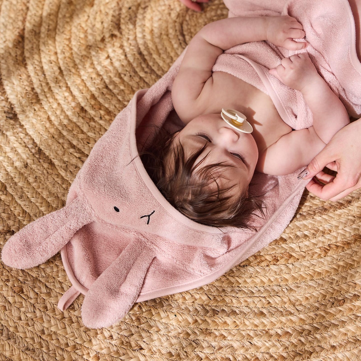 Huxie Baby Hooded Towel – Organic Cotton Baby Bath Towels – Baby Towels, Baby Bath Towels for Baby Girl, 32" x 32" Super-Soft and Absorbent Baby Towels for Newborn (Rabbit - Blush)