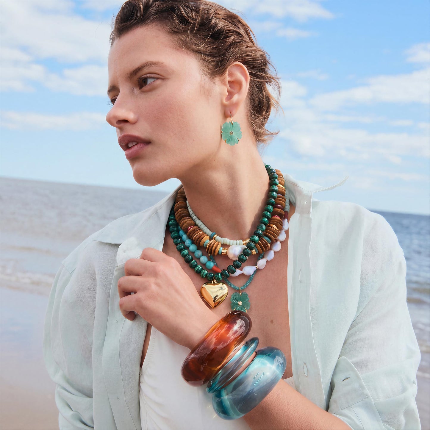MIUSISHIYU Dark Green Faux Malachite Resin Chunky Necklaces for Women, Trendy Beaded Puffy Gold Heart Pendant Statement Choker, Lightweight Boho Y2K Summer Beach Jewelry