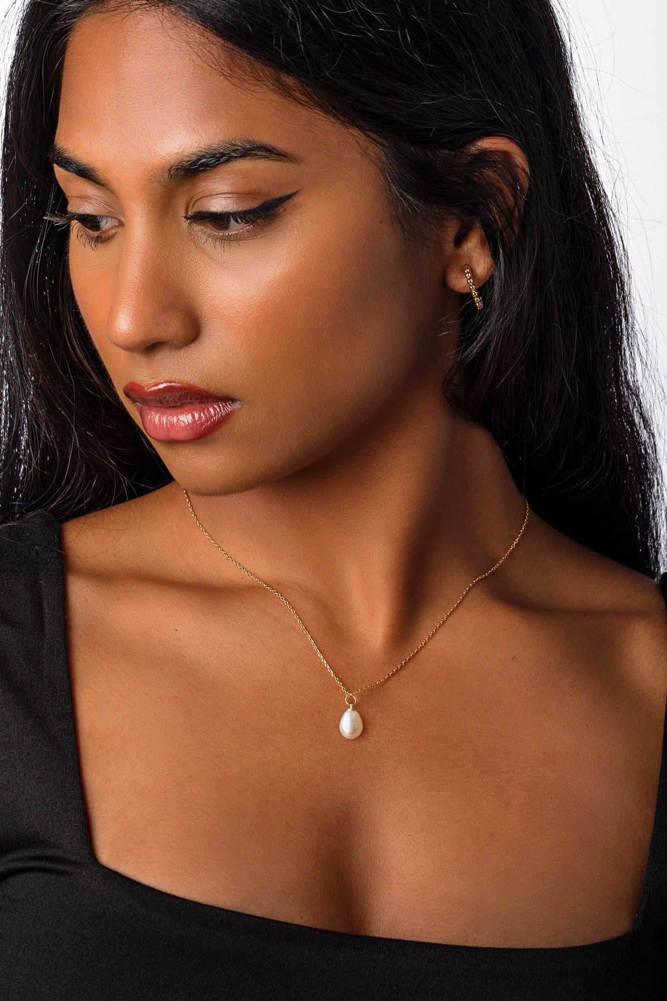 Sargetou Pearl Necklace for Women,14k Gold Plated Waterproof Cute Dainty Choker Necklace Drop Vintage Single Pearl Chain Trendy Jewelry Fashion Gift