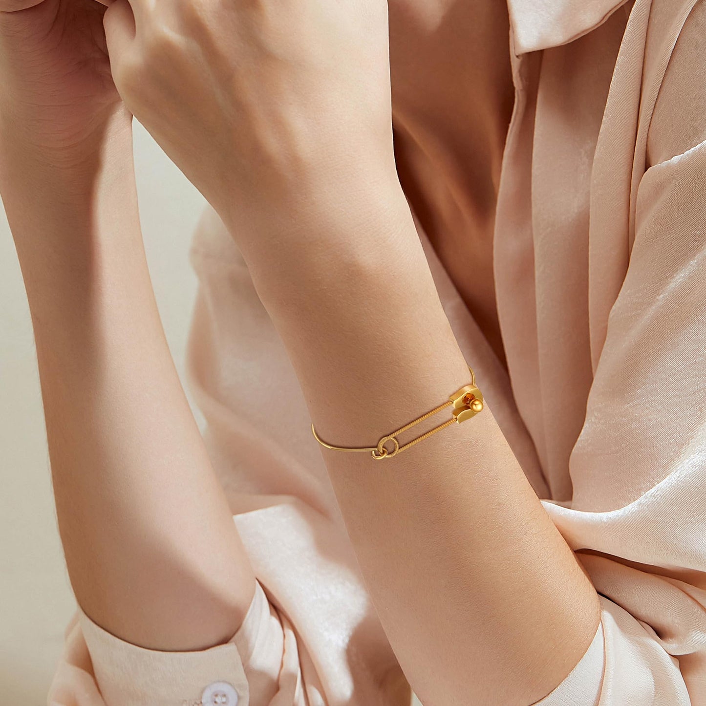 AILUOR Fashion Safety Pin Hook Bangle Bracelet, Vintage Punk Classic Simple Love Bracelet Jewelry Unisex (Gold)