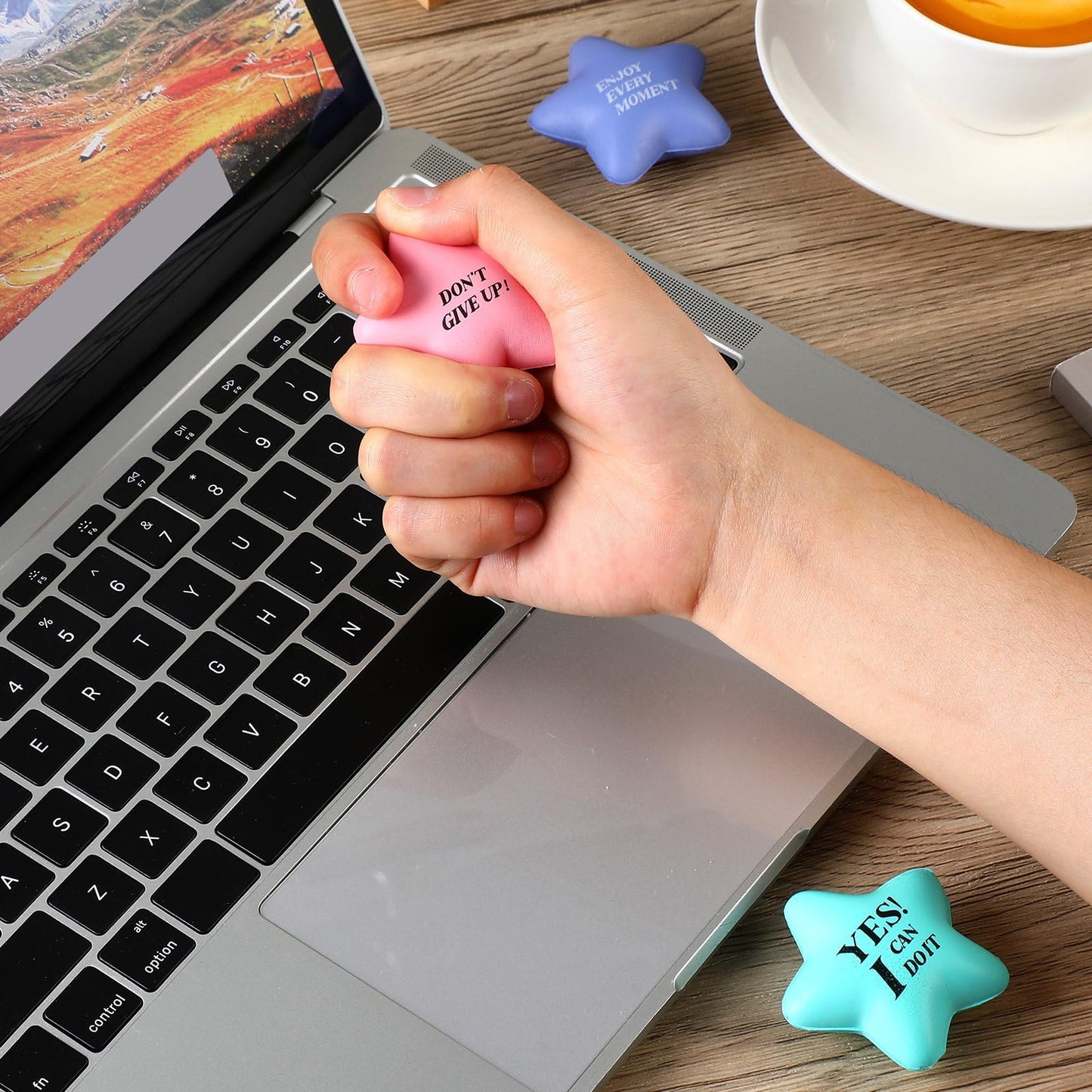 Sotiff 100 Pack Star Stress Balls Bulk for Adults Kids Stress Relief Balls with Motivational Quotes Mini Inspirational Foam Squeeze Gifts Party Favors Toys for Anger Fidget Relief(Cute Colors)
