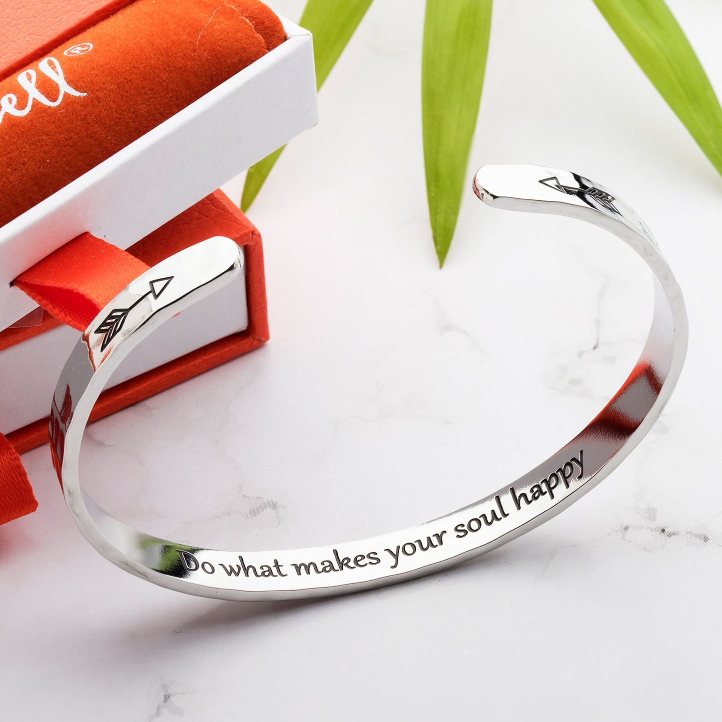 Carviell Hammered Bracelet, Stress Relief Gift for Young Adults Women, Positive Vibes Bangle, Silver Cuff, Engraved, Gift for Daughter, Niece, Granddaughter, Do what makes your soul happy