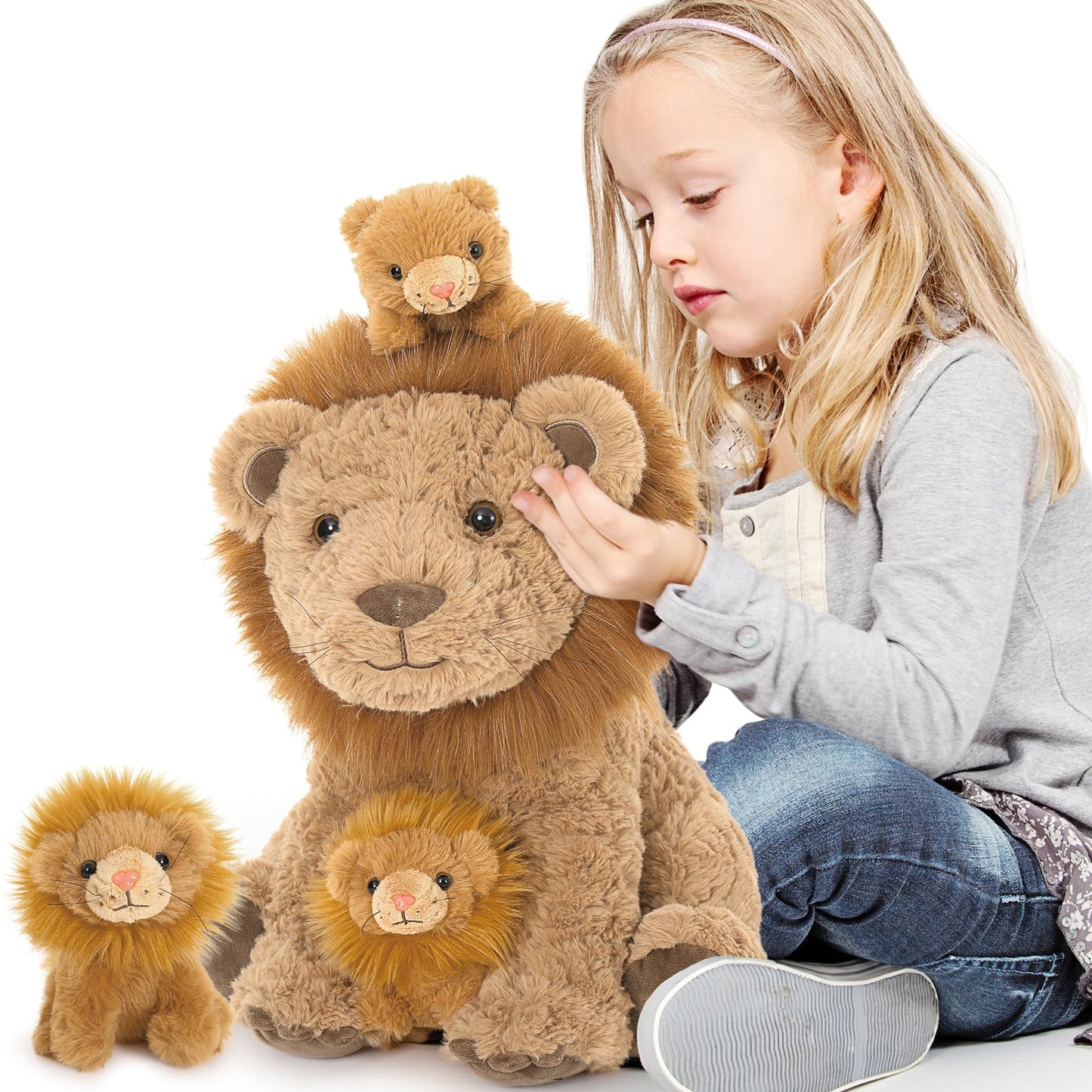 Karister Lion Plush Toy, 17.7" Mother Lion Stuffed Animal with 3 Cute Baby Lions, 4Pcs Wild Animal Stuffed Toy for Kids Boys Girls, Safari Animal Plushies Gift for Christmas Birthday, Brown